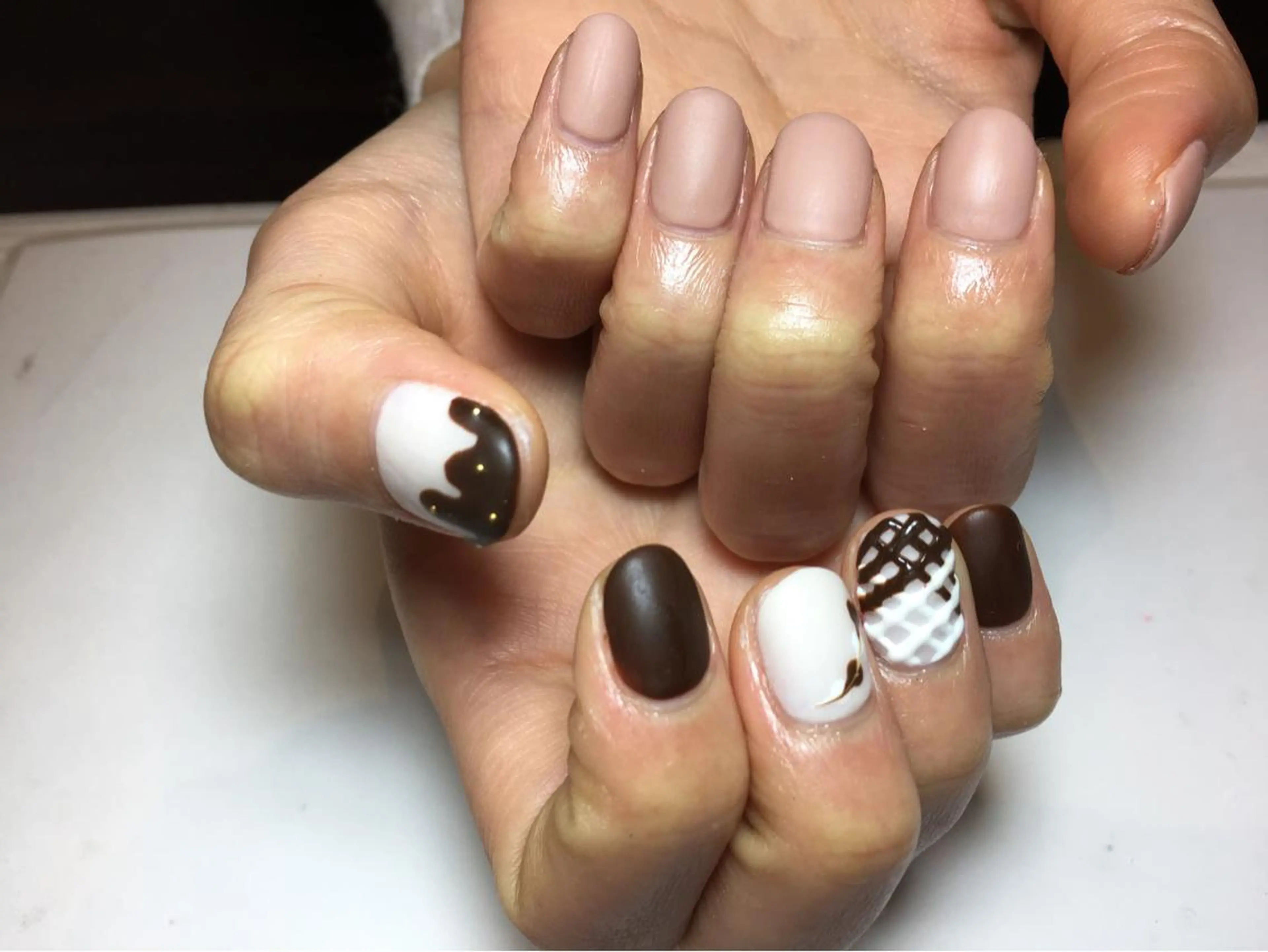 ネイル Li'leaNail AINAのネイルデザイン