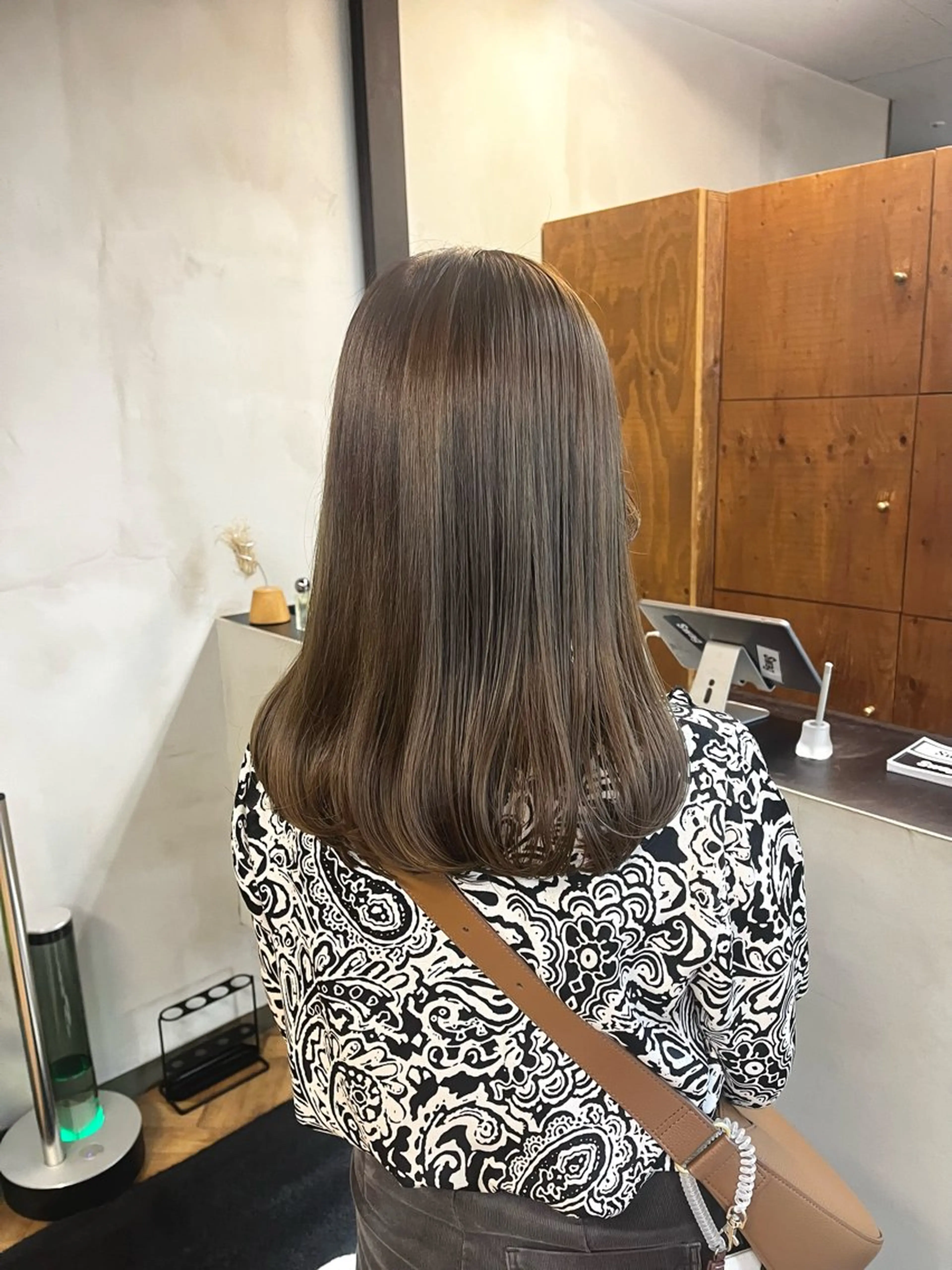 セミロング カラー ヘアアレンジ ブリーチ ダブルカラー ブリーチなしカラー esu 心斎橋店所属・ena/ブリーチなし 心斎橋・ベージュ🎀のヘアスタイル