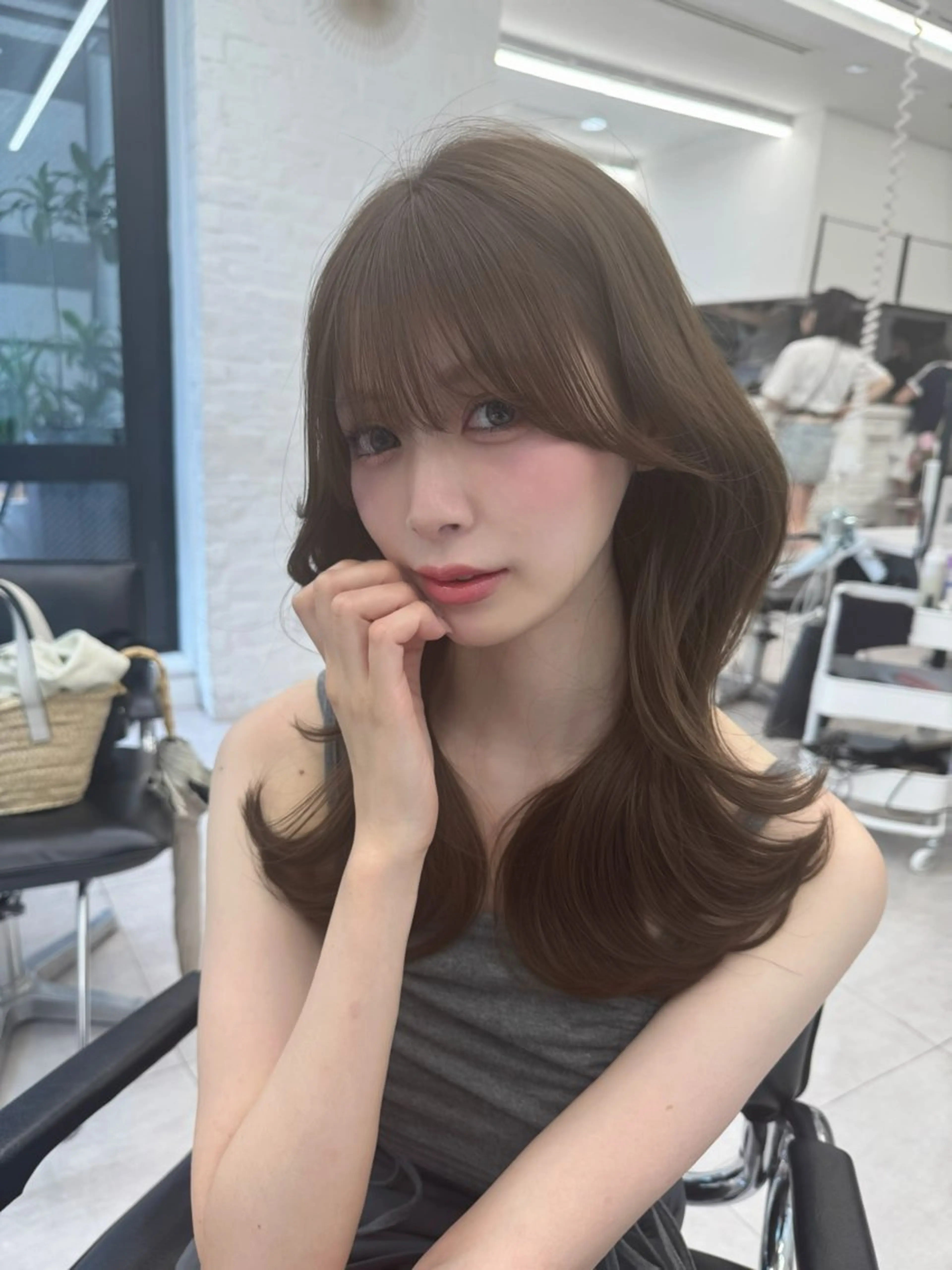 ミディアム カラー カット ヘアカラー 高島大登/顔周り /レイヤーカットのヘアスタイル