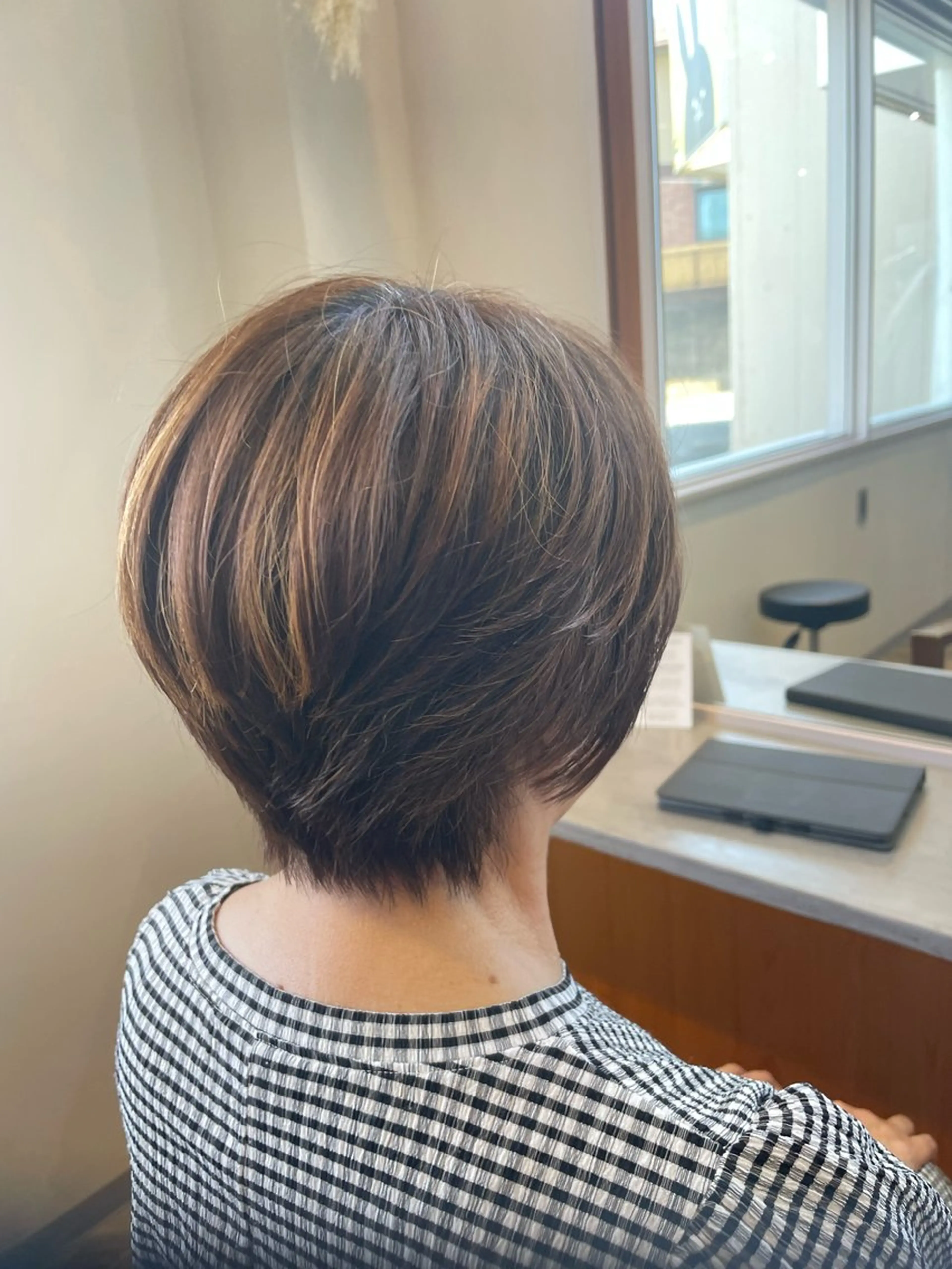 ショート maru.所属・照井 由香理のヘアスタイル