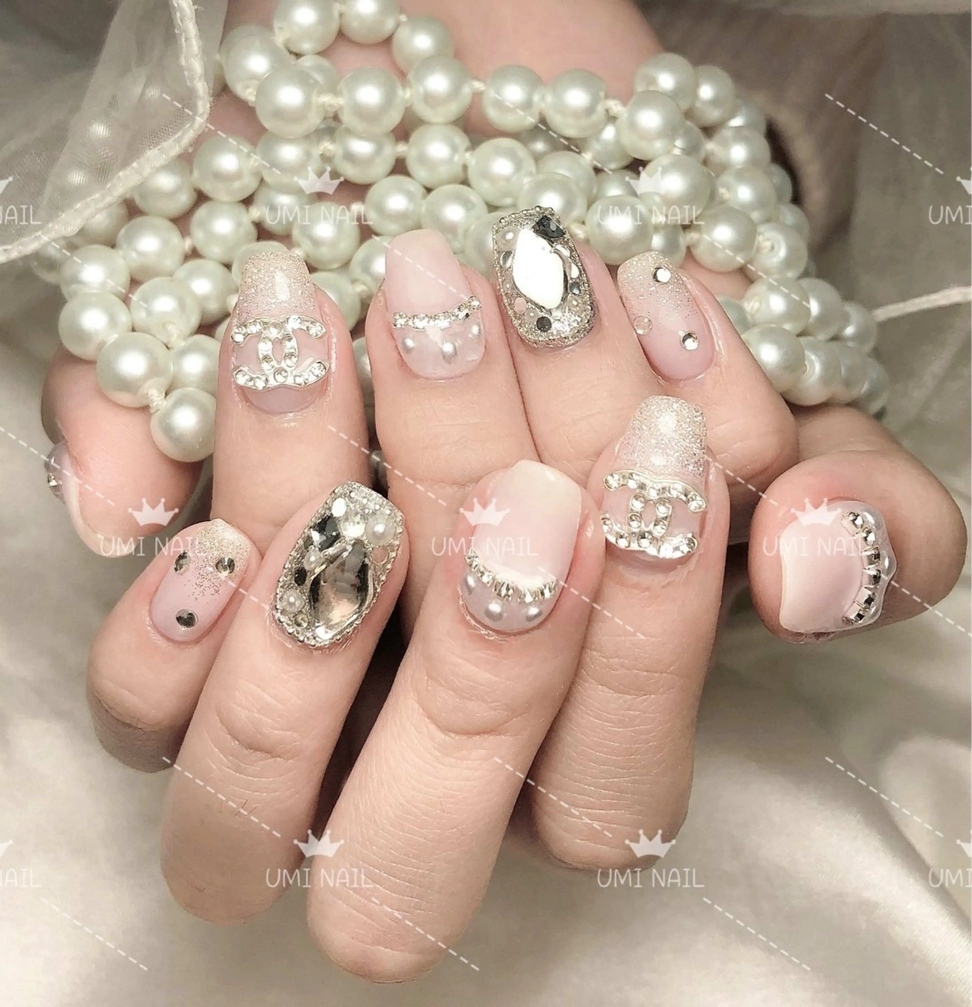 ネイル LUXE NAIL SALONのネイルデザイン
