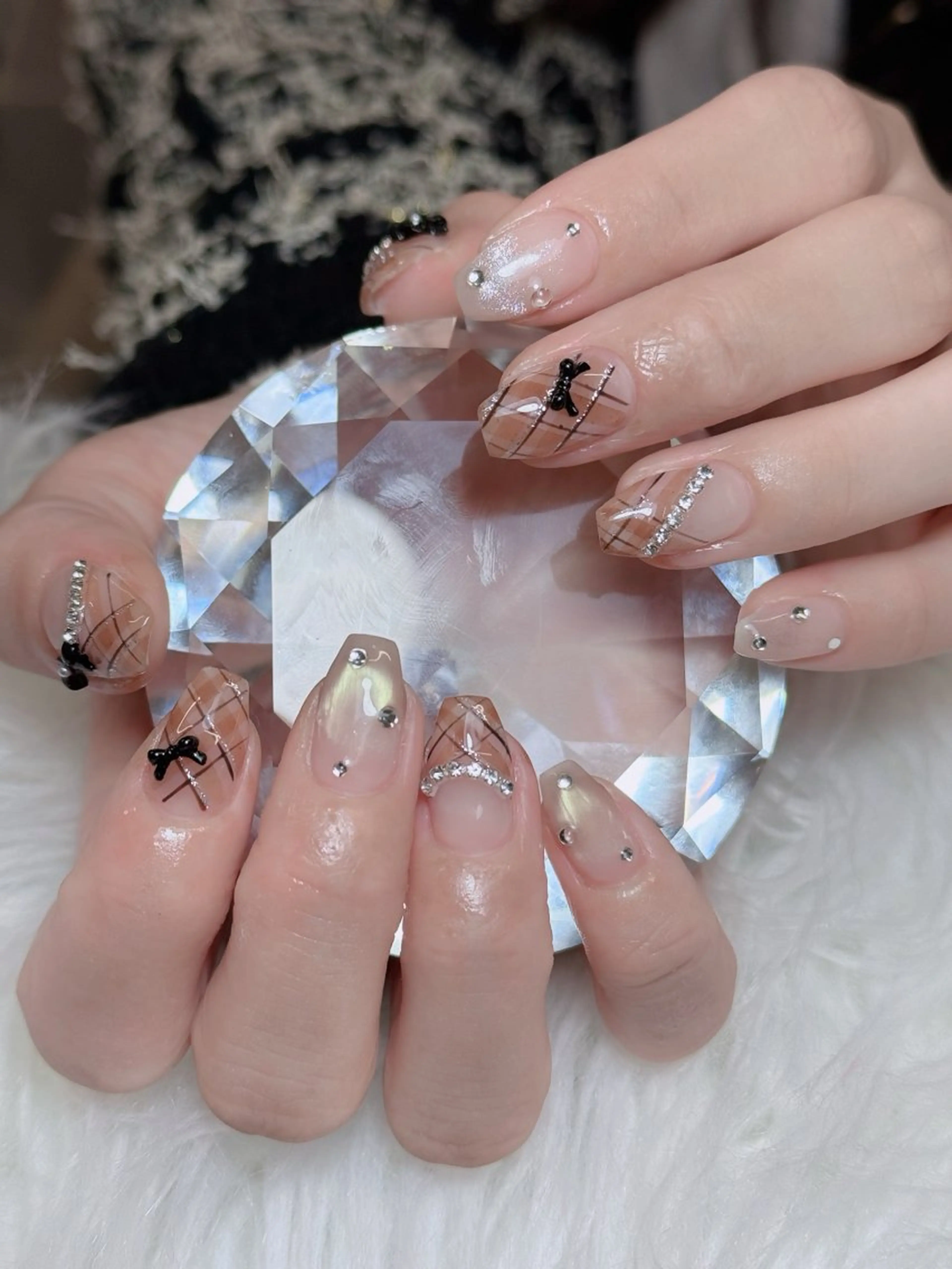 ネイル オーロラネイル チークネイル フットネイル フレンチネイル ハロウィン ハンドネイル Lumi Nail 新大久保3‘のネイルデザイン