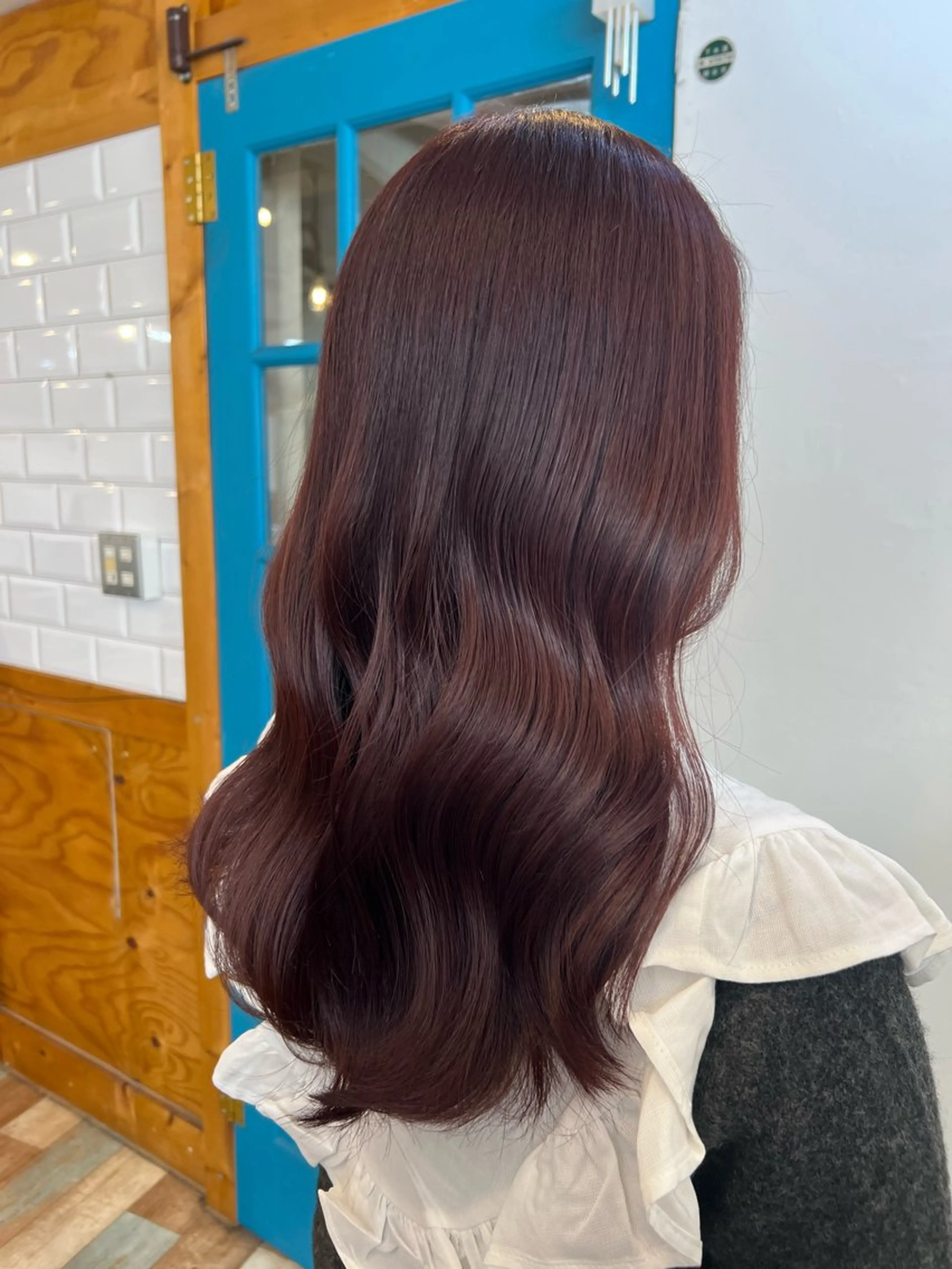 ロング カラー デザインカラー イヤリングカラー ハイライトカラー ボブ 顔周りカット KANA/ボブ/ インナーカラー/艶髪のヘアスタイル