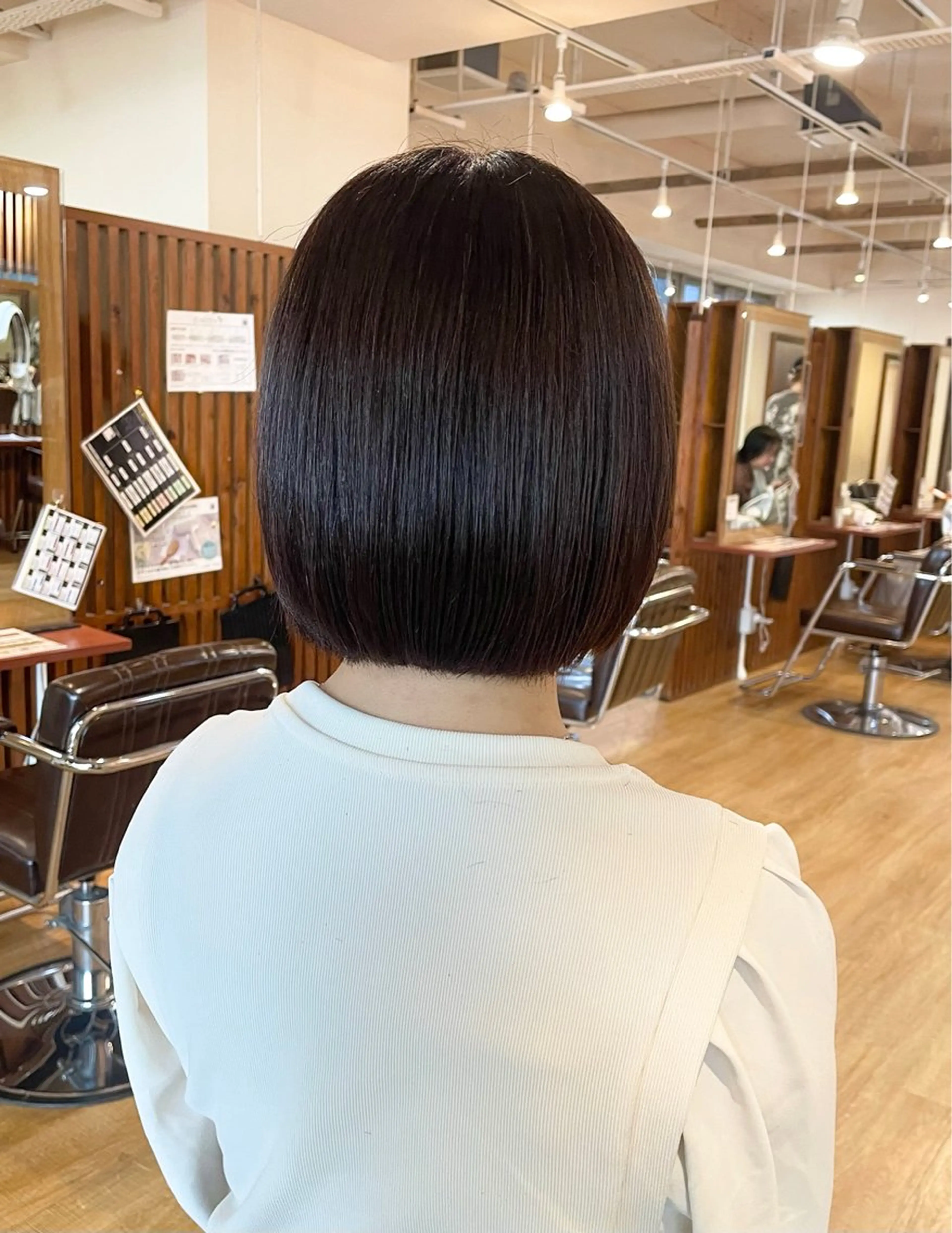 ショート ボブ 宮本 いぶきのヘアスタイル
