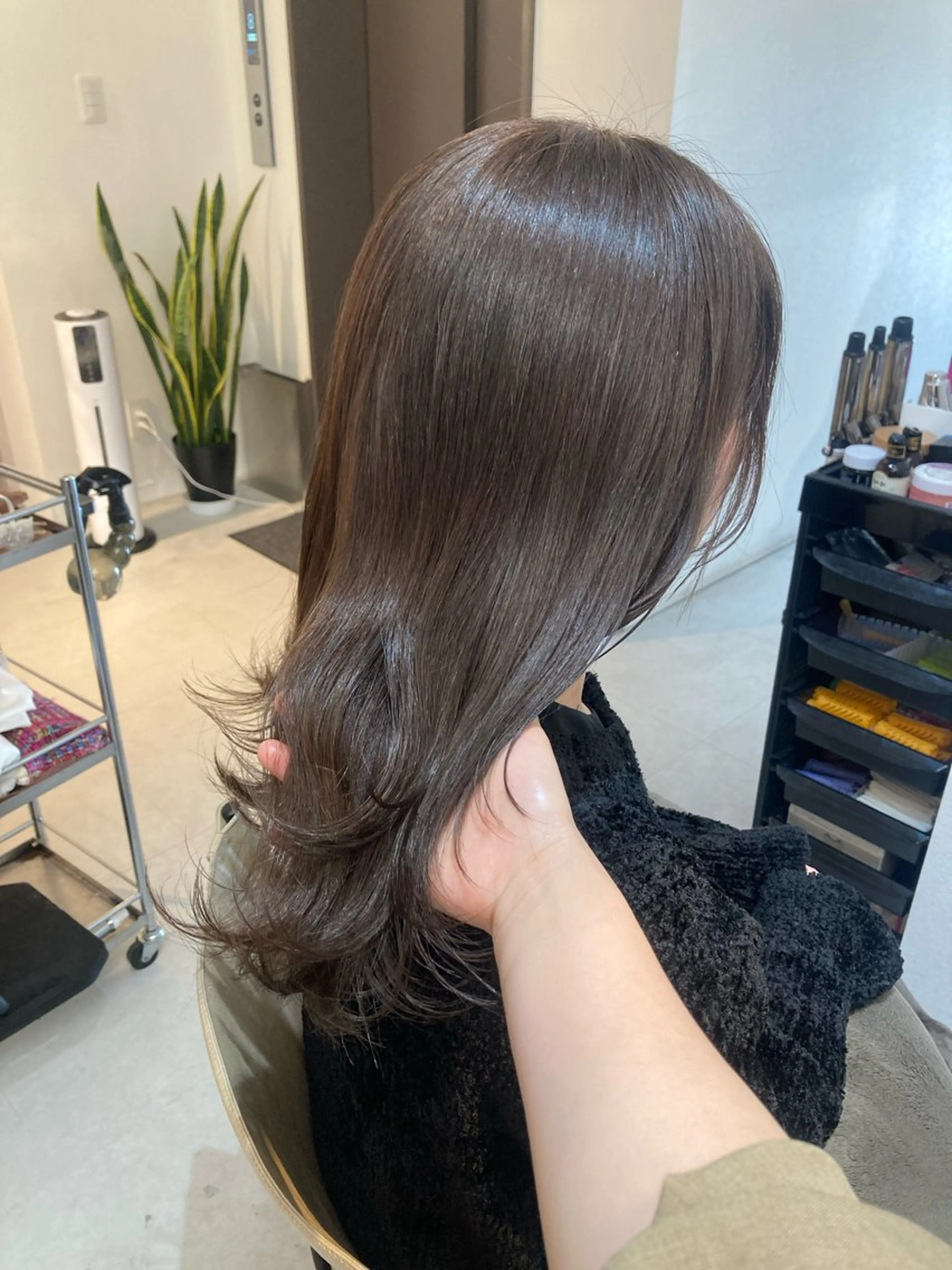 ミディアム カット ヘアカラー トリートメント ✨色持ちの良い艶 カラー✨蟹江真世のヘアスタイル