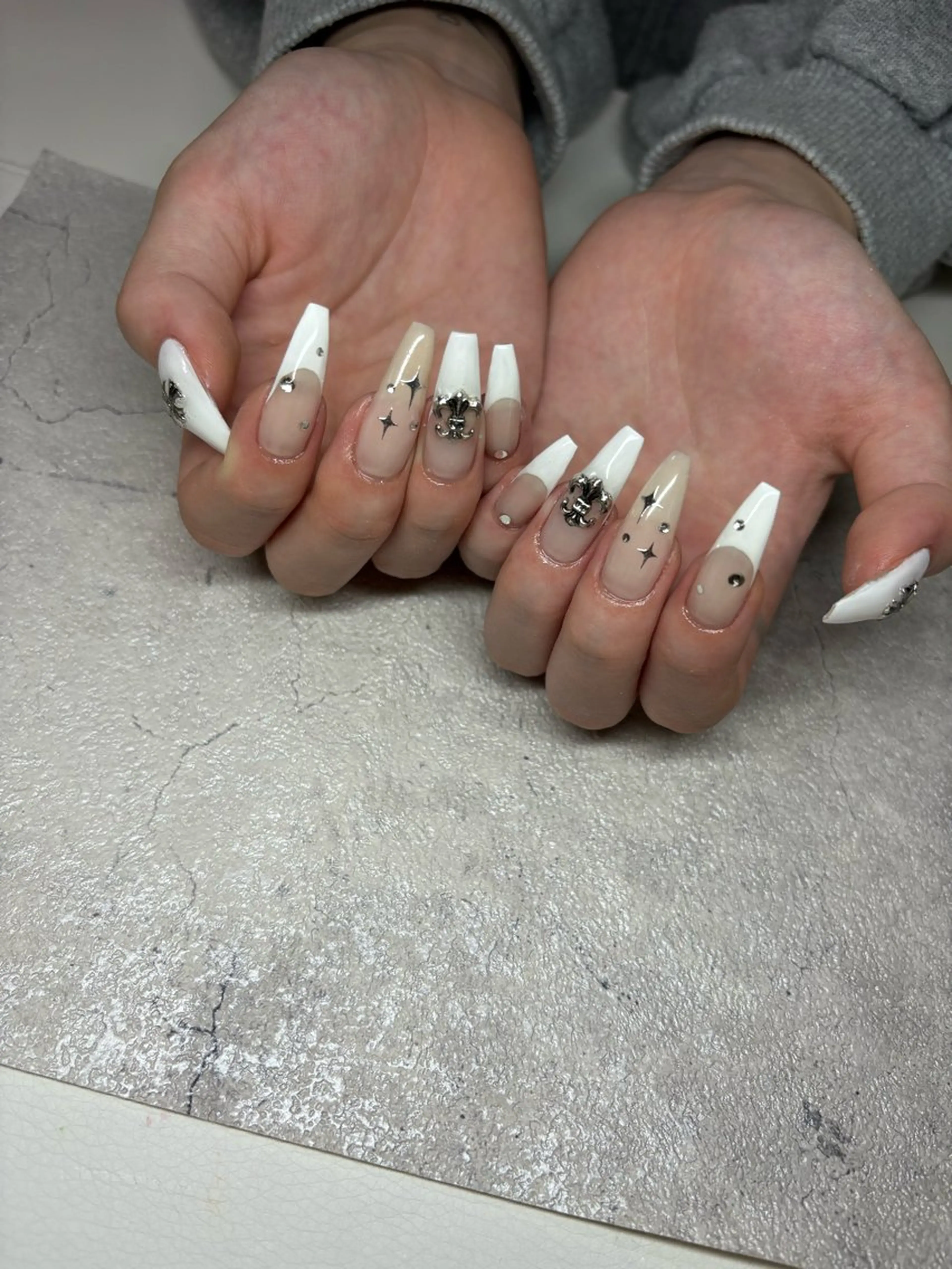 ネイル ハンドネイル ANELA mのネイルデザイン