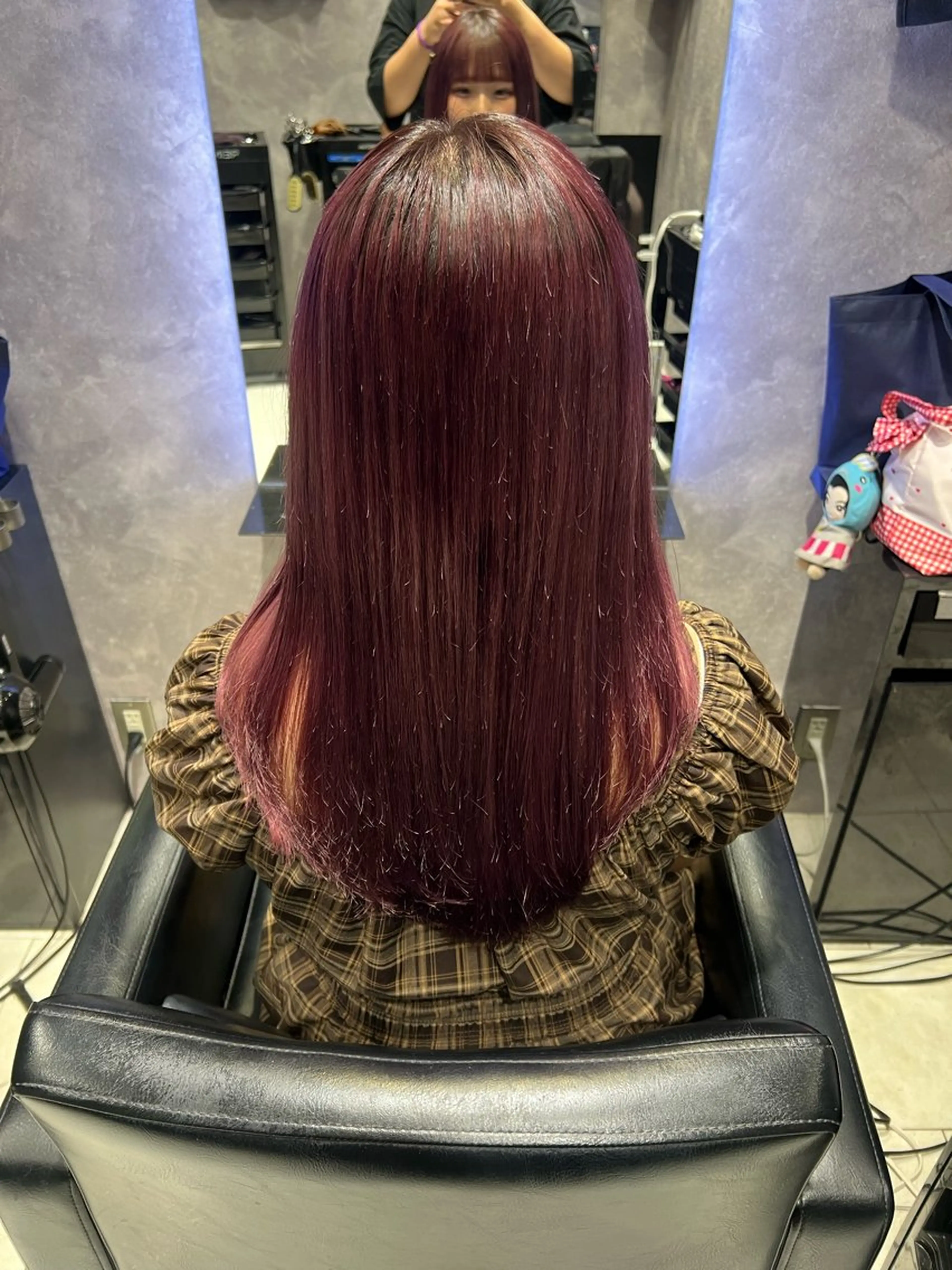 セミロング カラー 久保寺 鮎香のヘアスタイル