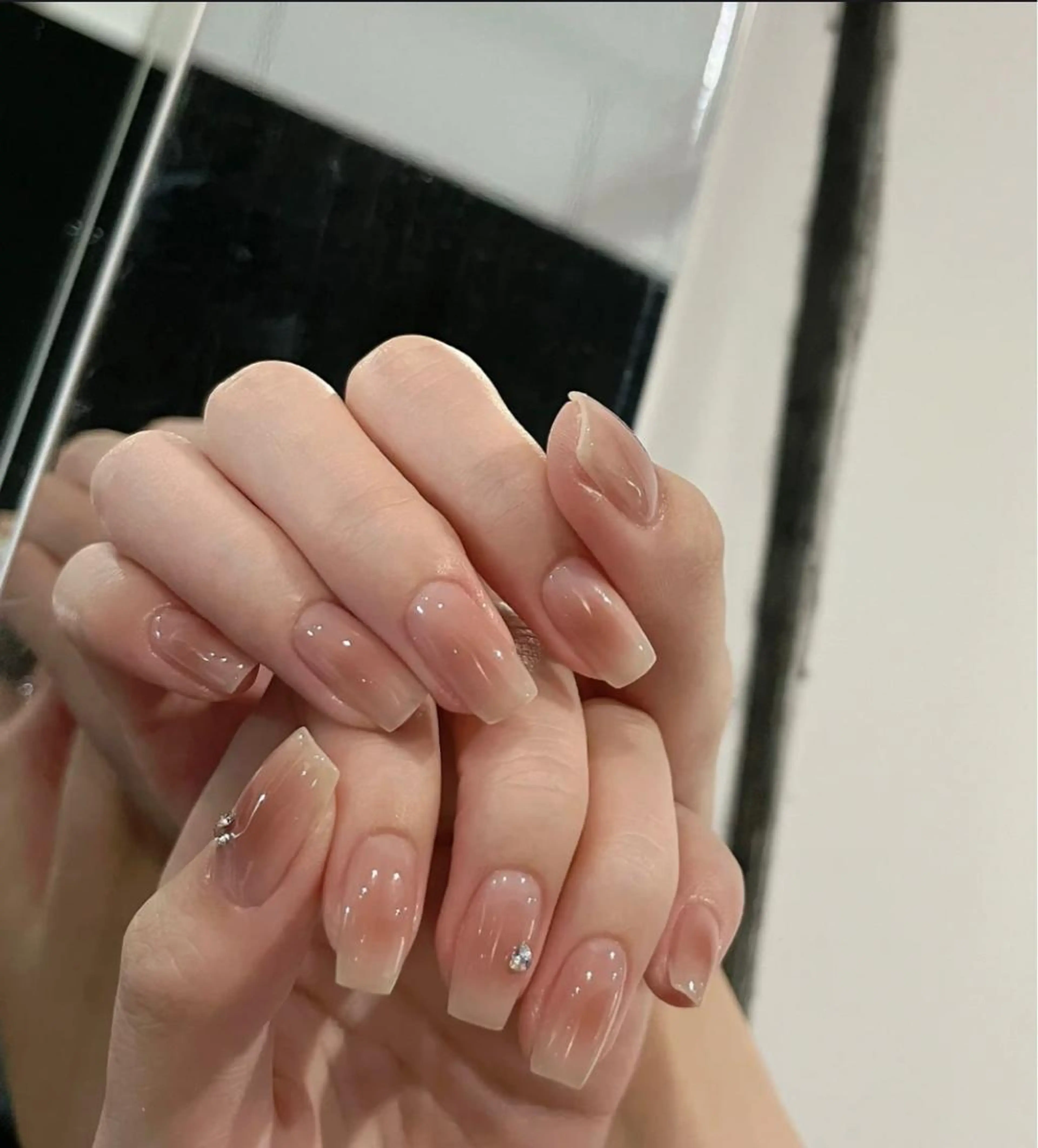 ネイル アイブロウ 眉カラー 眉毛ワックス脱毛 クリアネイル 長さ出し フットネイル 大塚眉毛|ハンドケア |肌管理の眉毛・アイブロウイメージ