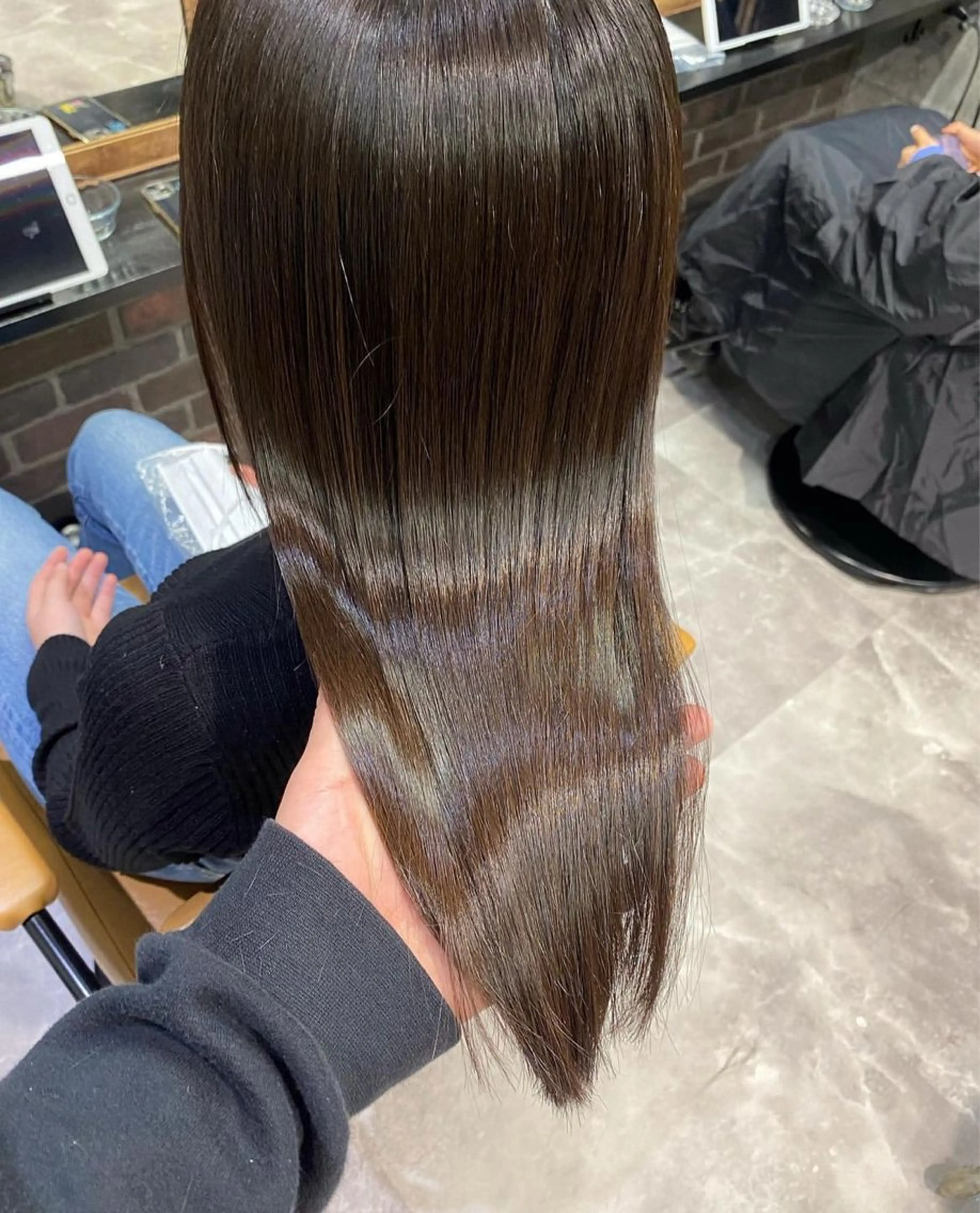 ロング カラー ヘアカラー トリートメント ヘアセット ハイトーン/髪質改善 /Akuaのヘアスタイル