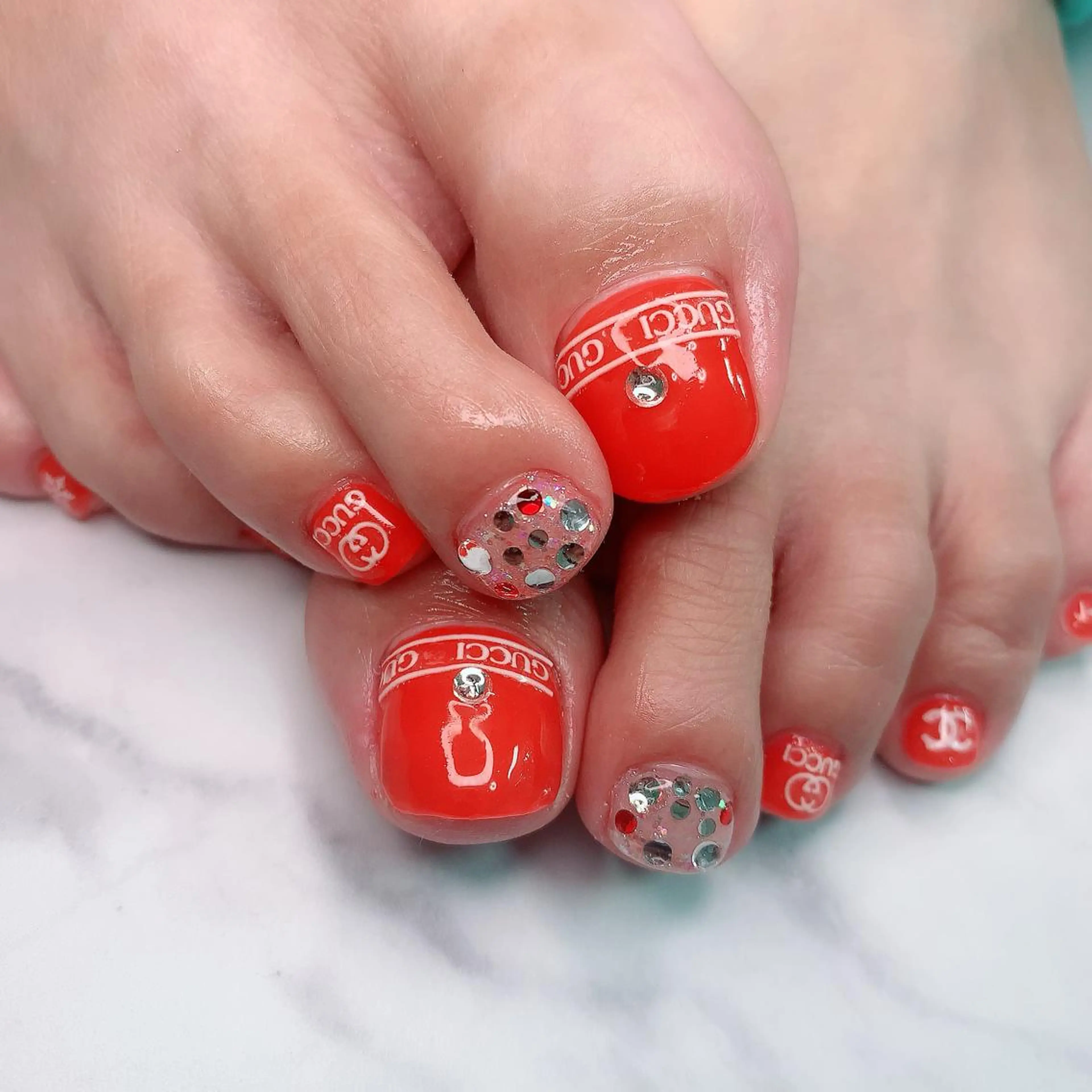 ネイル 赤色 es nailのネイルデザイン