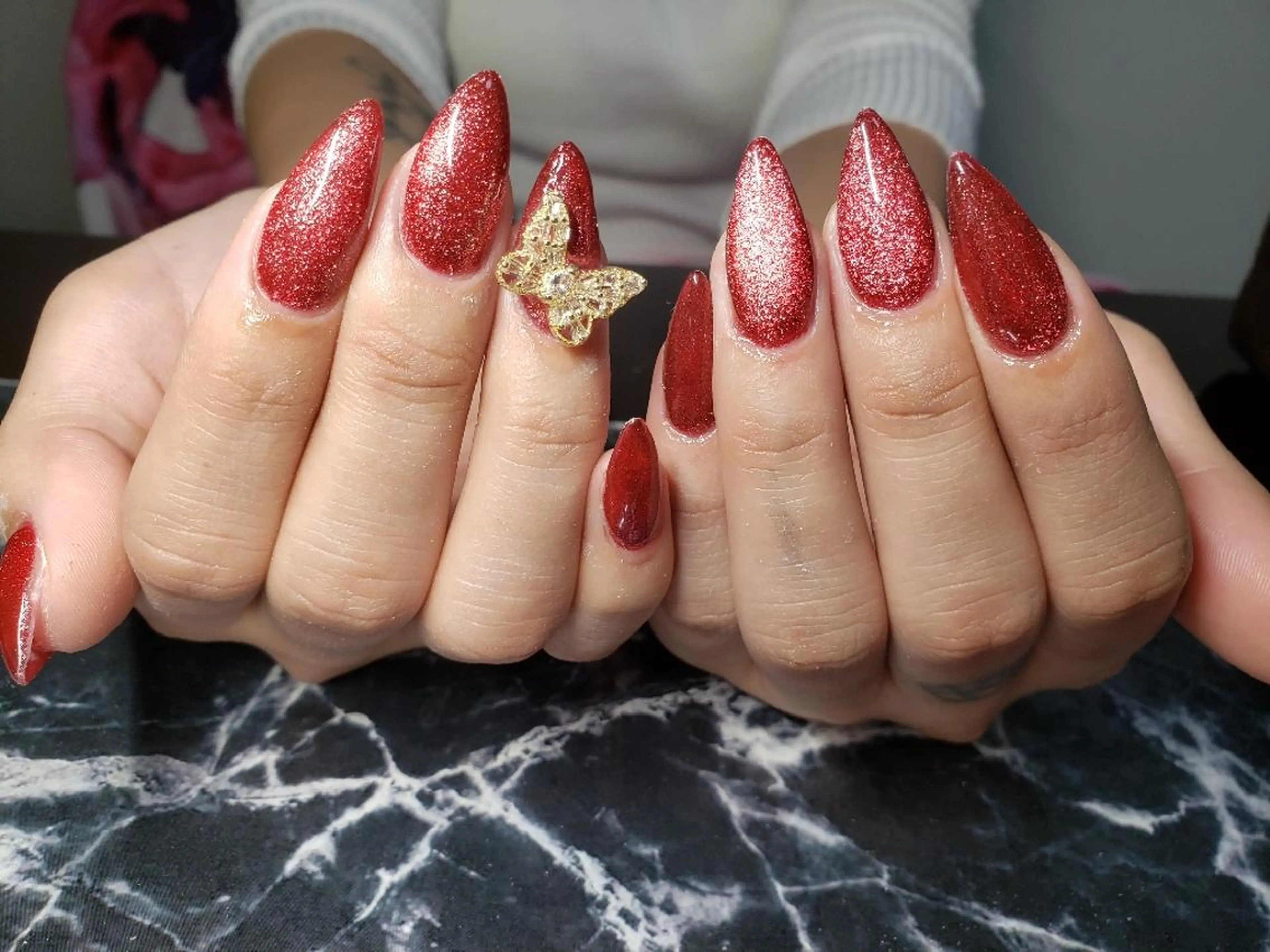 ミディアム ネイル ハンドネイル クロキ 。のネイルデザイン