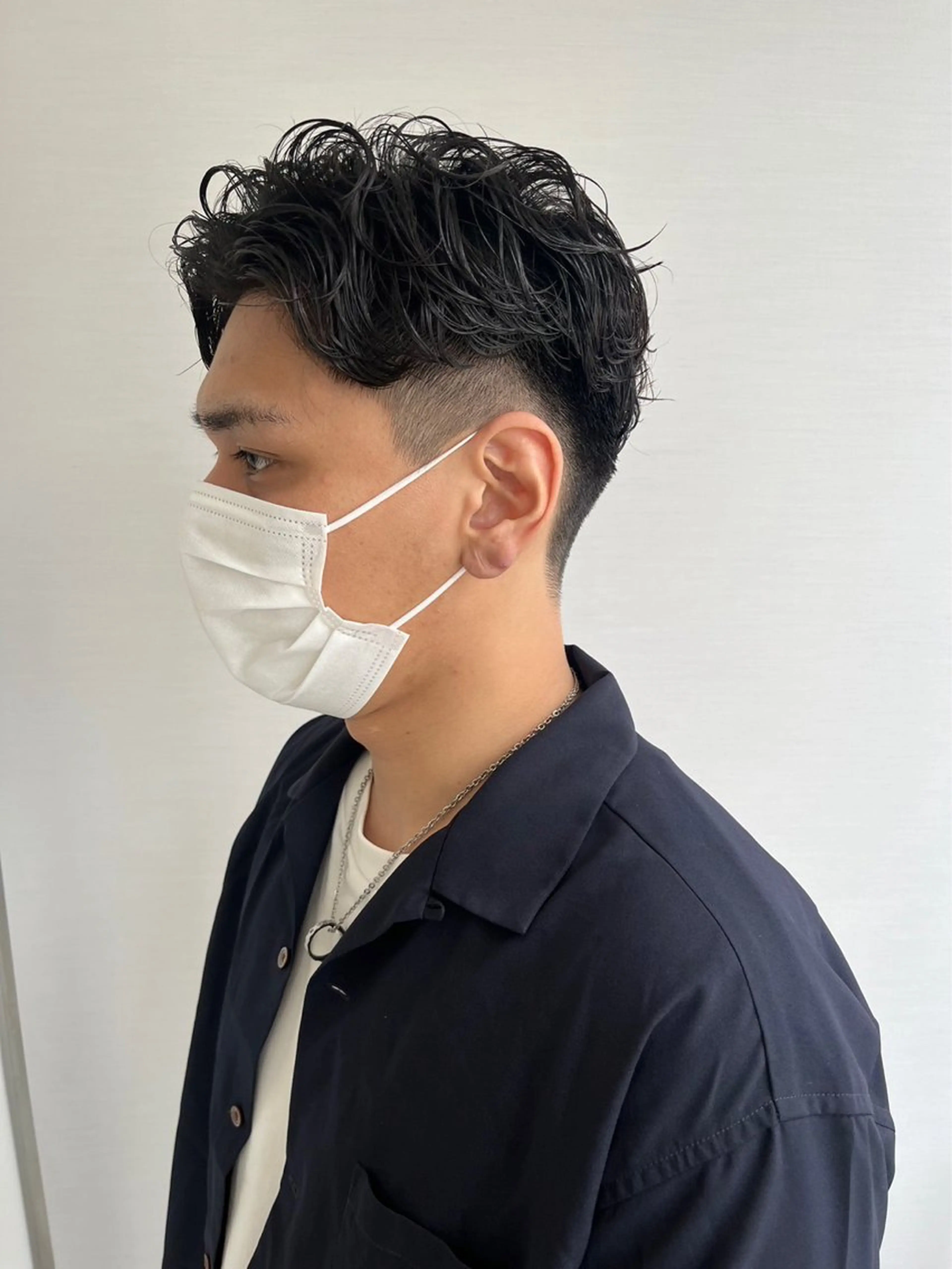 メンズ 刈り上げ 透明感モテ艶髪カラー Gallicaイリサのヘアスタイル