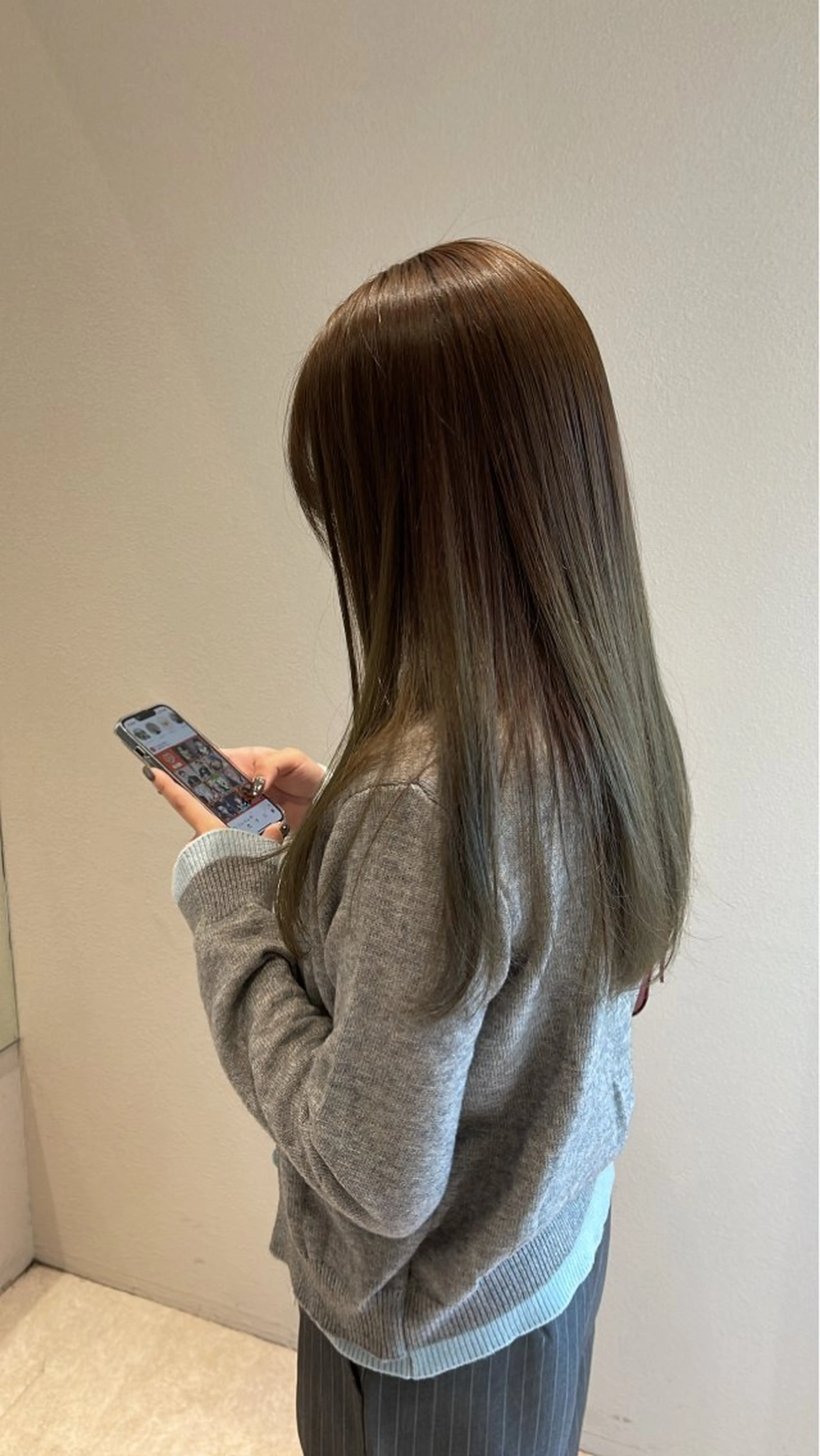 ロング カラー 竹田 真梨子のヘアスタイル