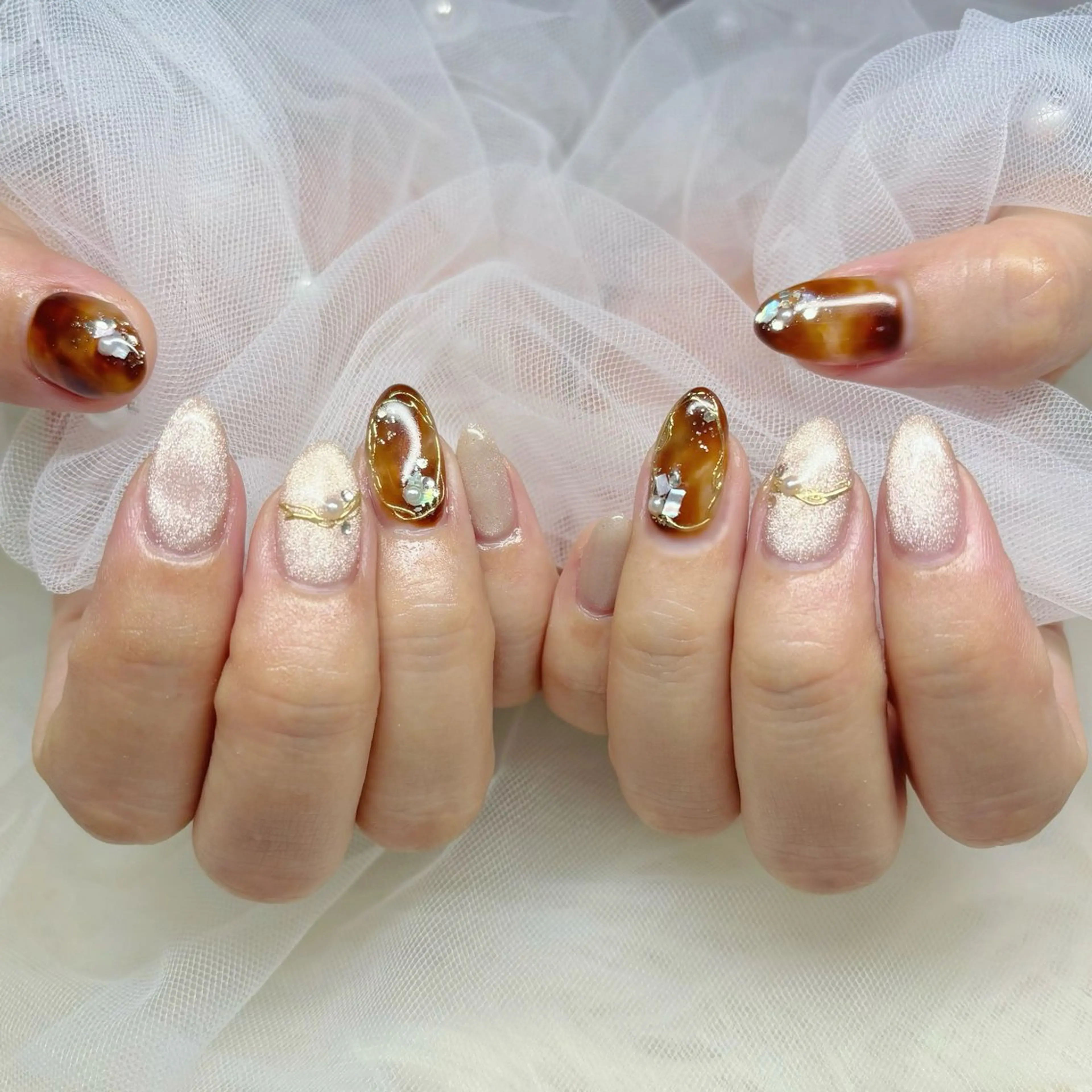 ネイル べっ甲ネイル ハンドネイル Yuna🩵 RE:N.Nailのネイルデザイン