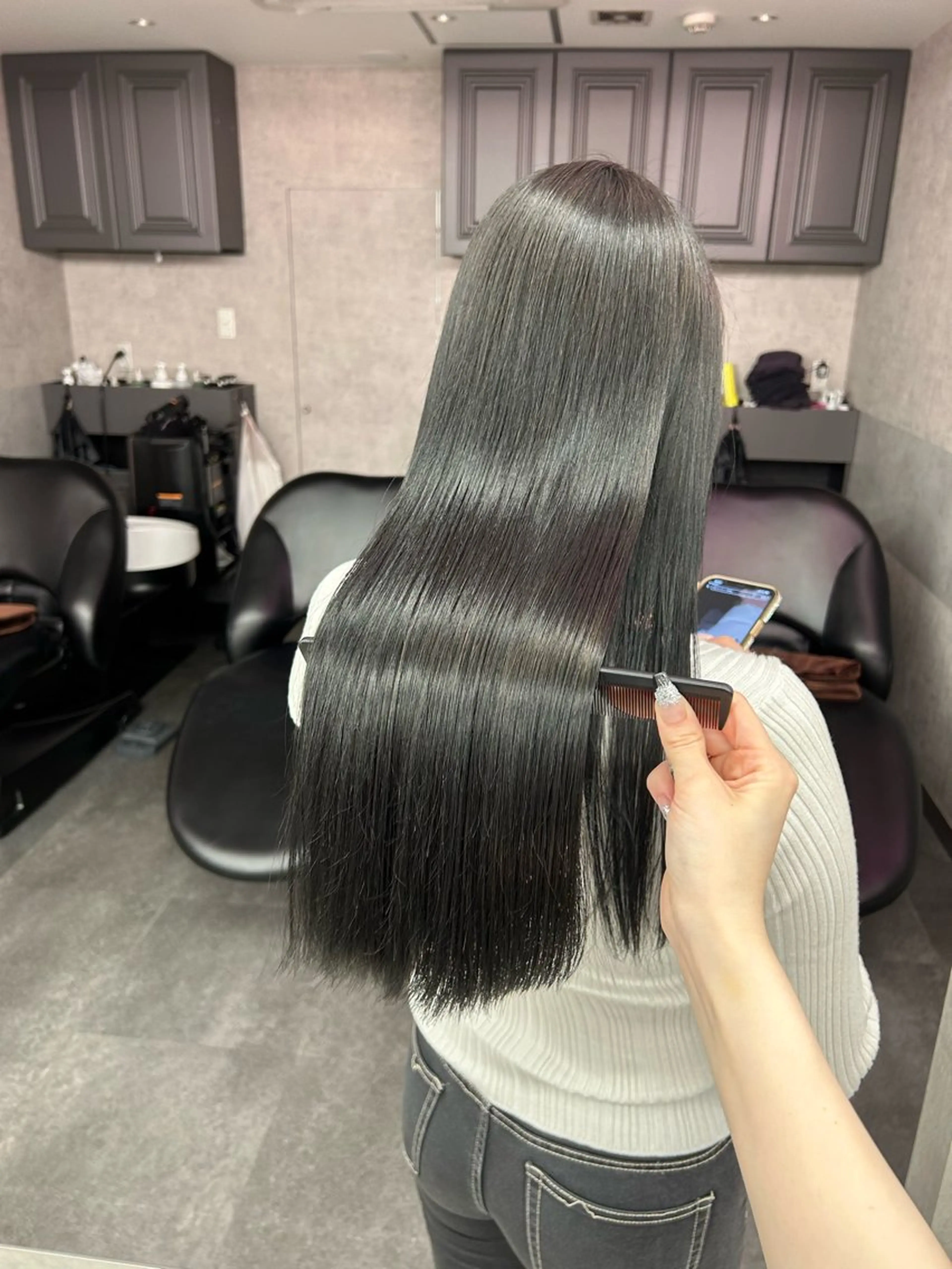 ロング カット ヘアカラー 縮毛矯正 トリートメント 透明感ヘアカラー chiharuのヘアスタイル