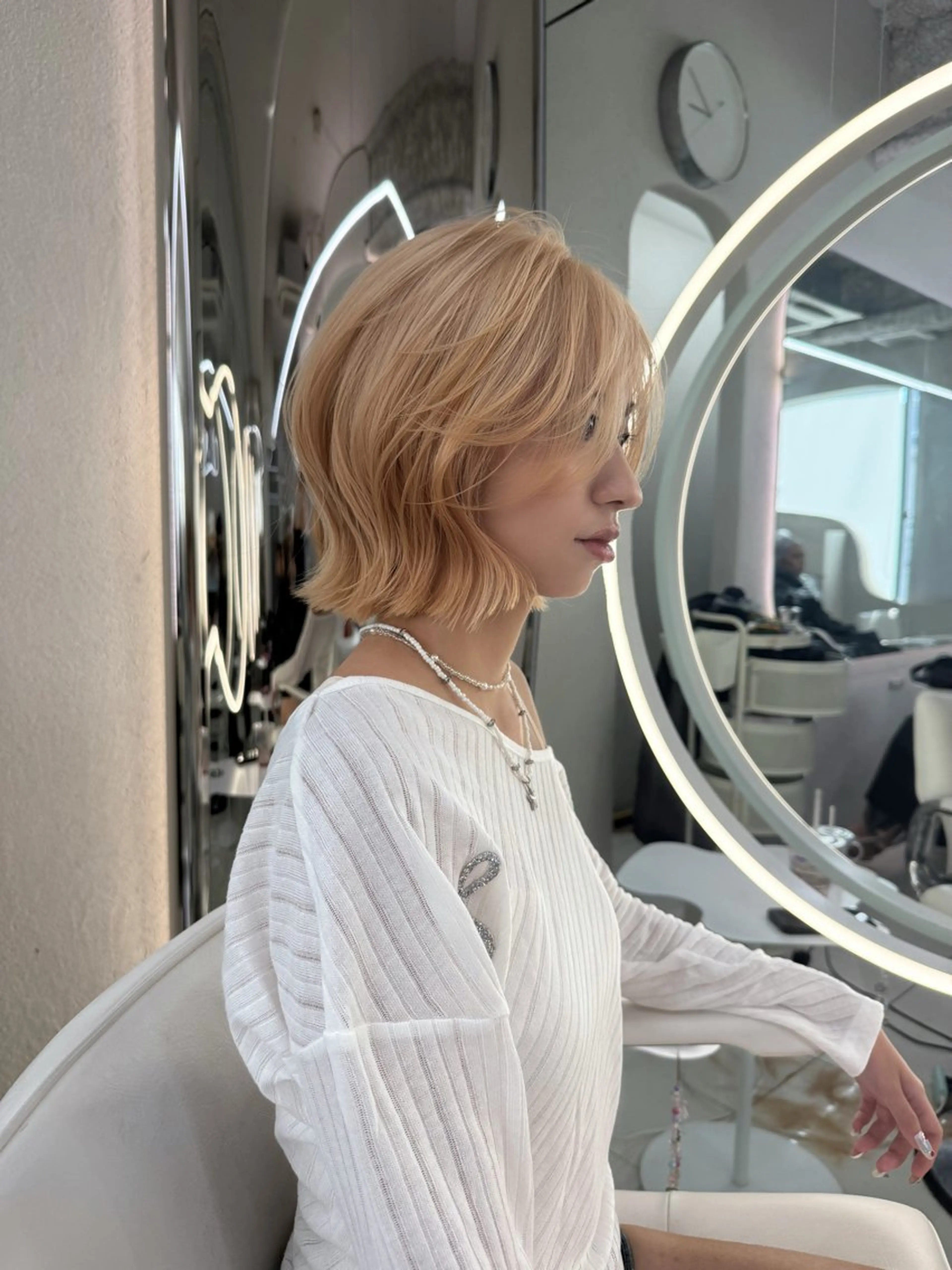 ショート ヘアカラー ハイトーンボブ Mizuki.のヘアスタイル