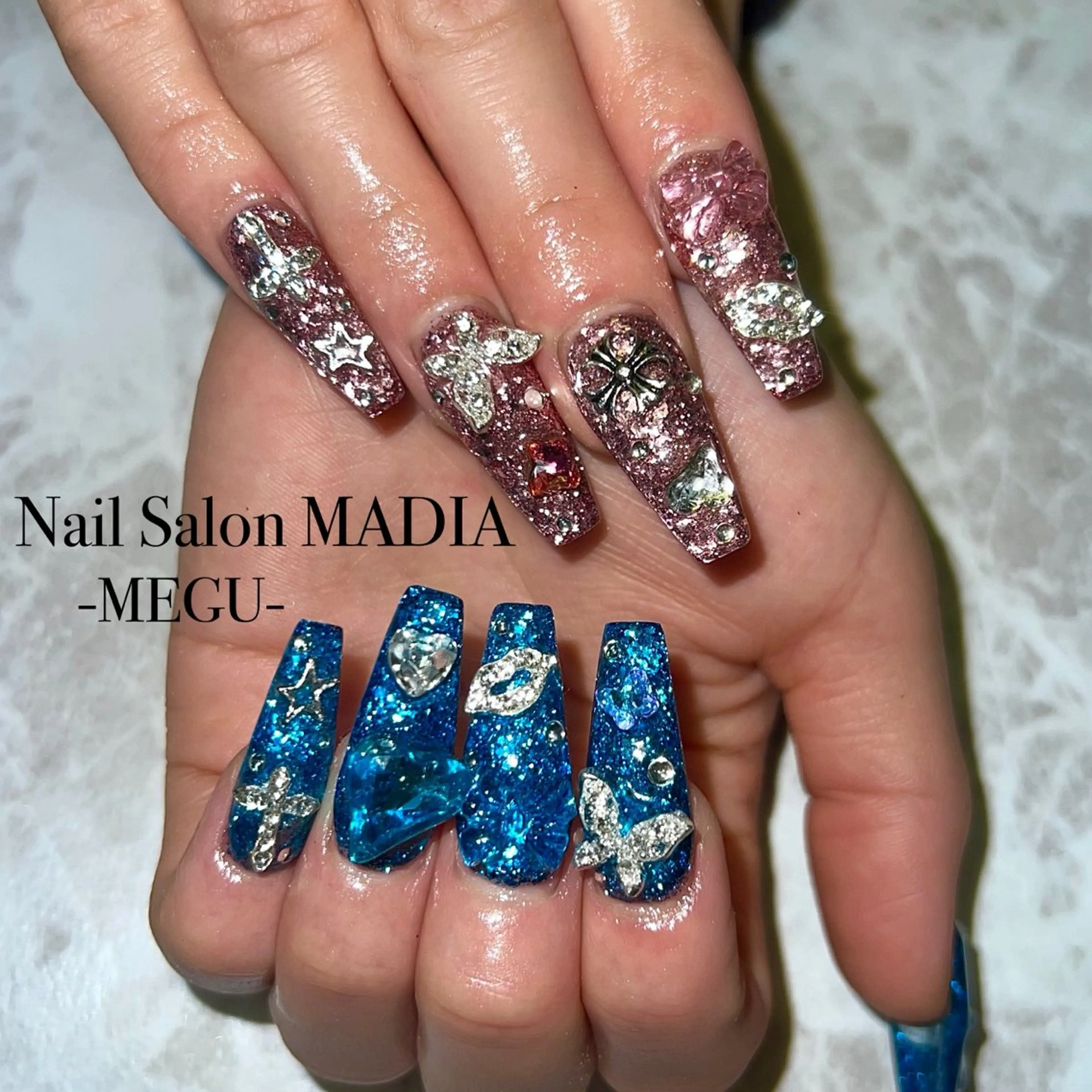 ネイル MADIA藤沢所属・MADIA MEGUのネイルデザイン