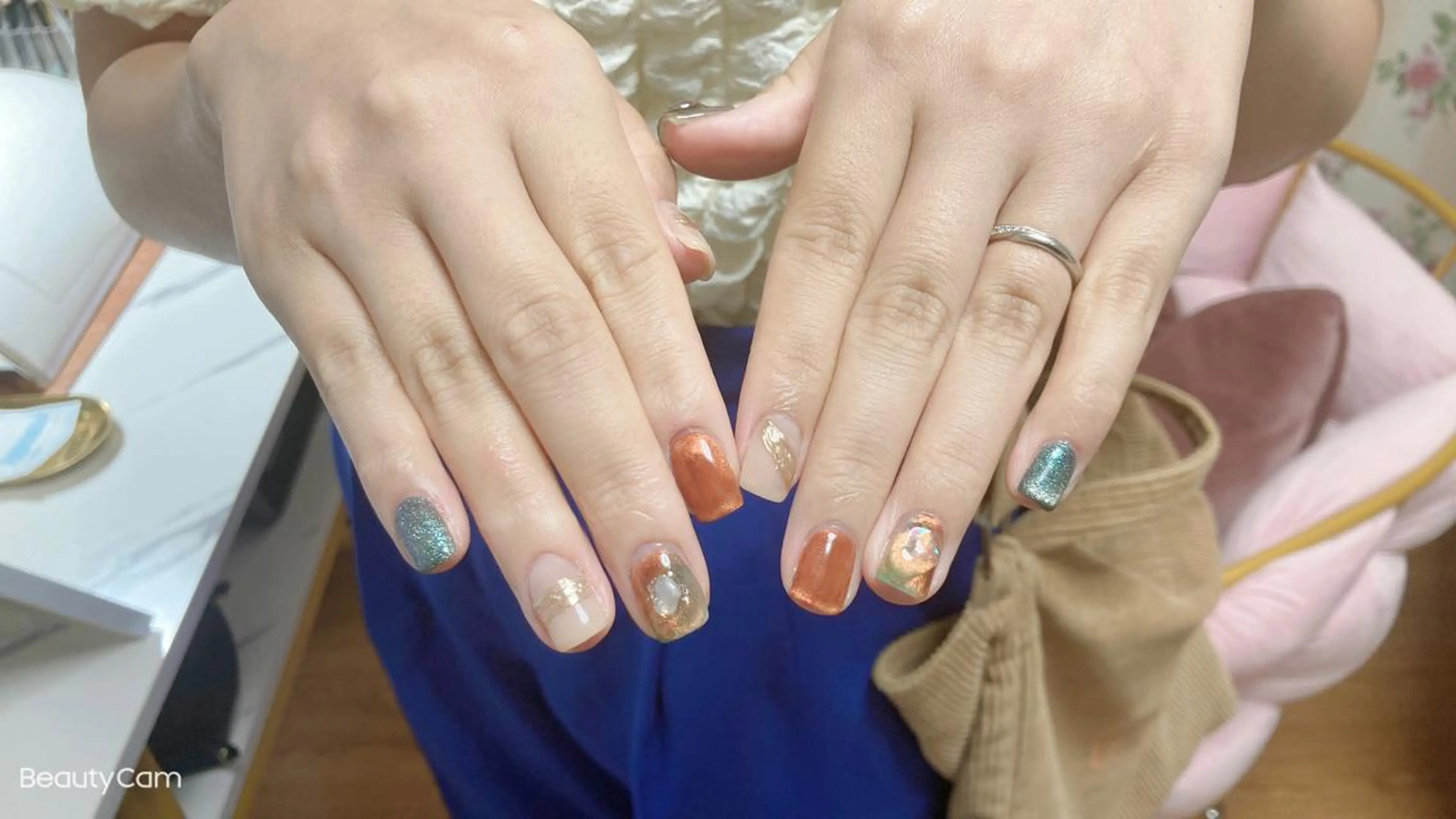 ネイル ewt miniのマツエク・マツパデザイン