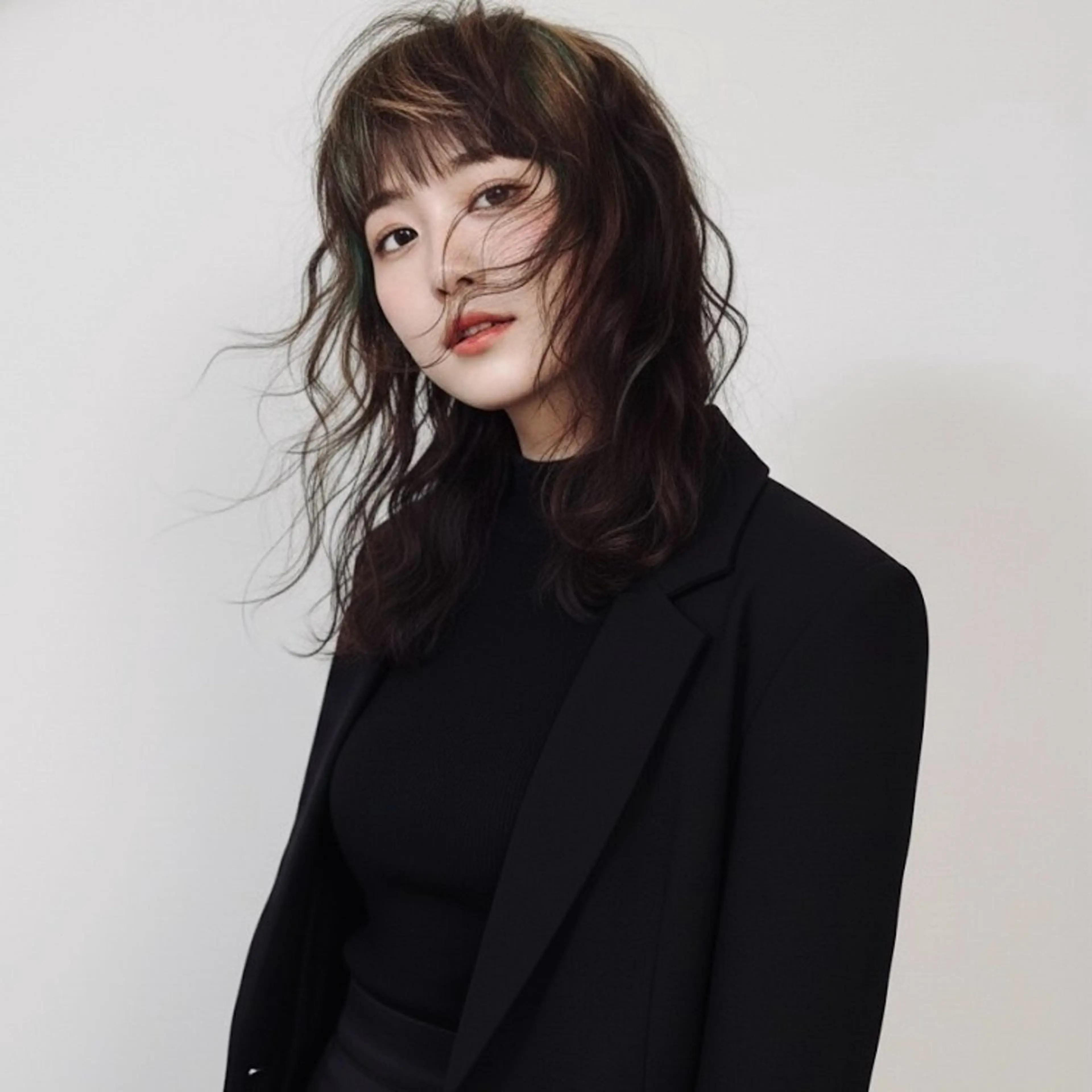 セミロング 🔥ブリーチなし Wカラー🔥のヘアスタイル