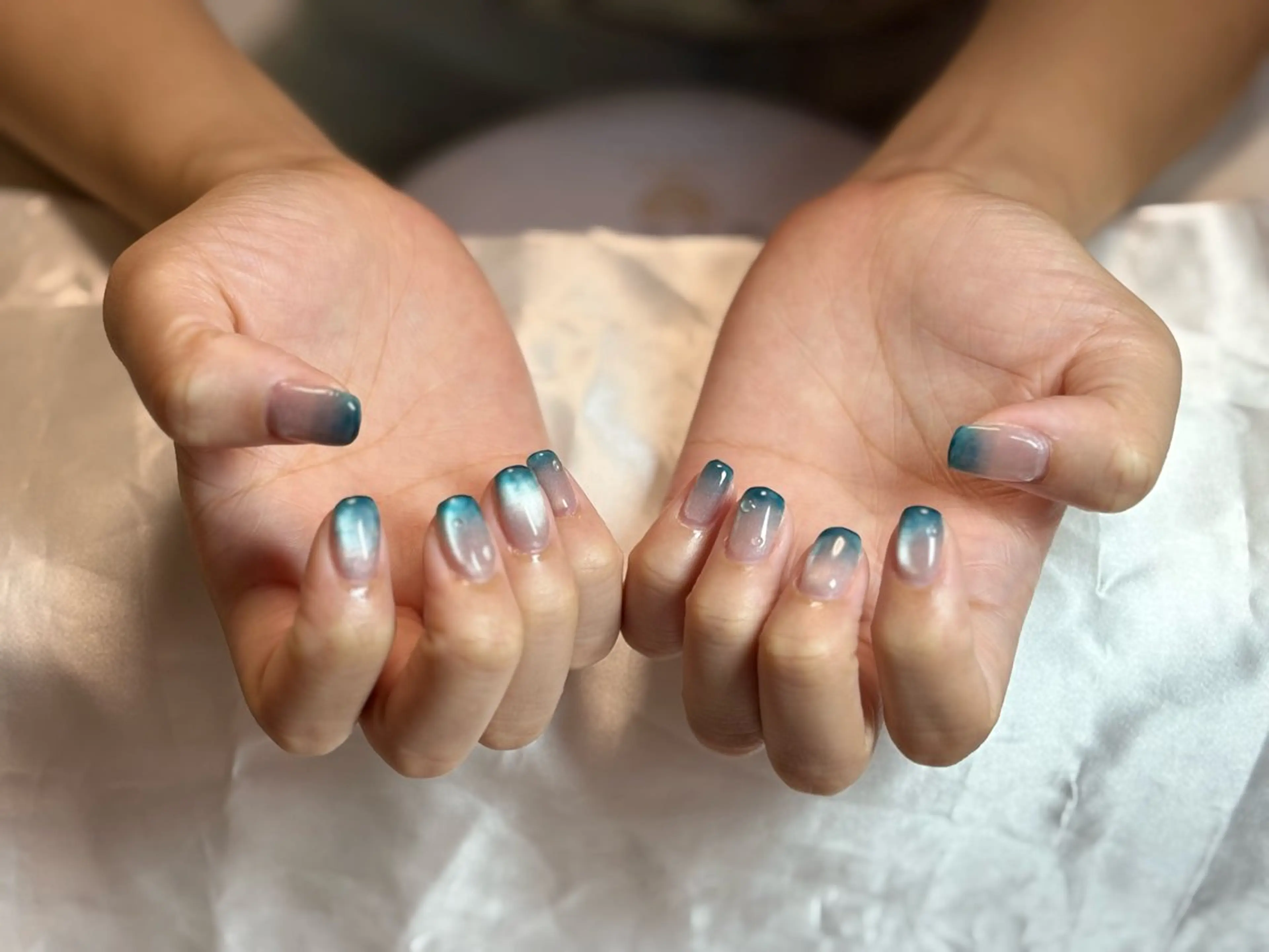 ネイル グラデーション マグネットネイル ハンドネイル cure upのネイルデザイン