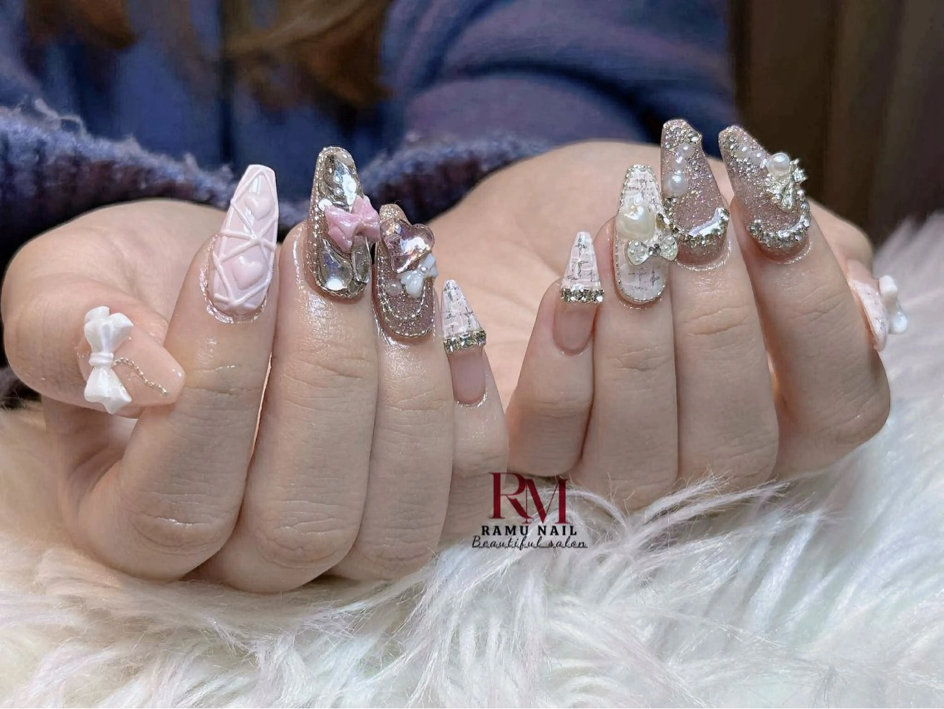 ネイル アートネイル チークネイル 長さ出し フレンチネイル グラデーション ハンドネイル RAMU_Nail 池袋店のネイルデザイン