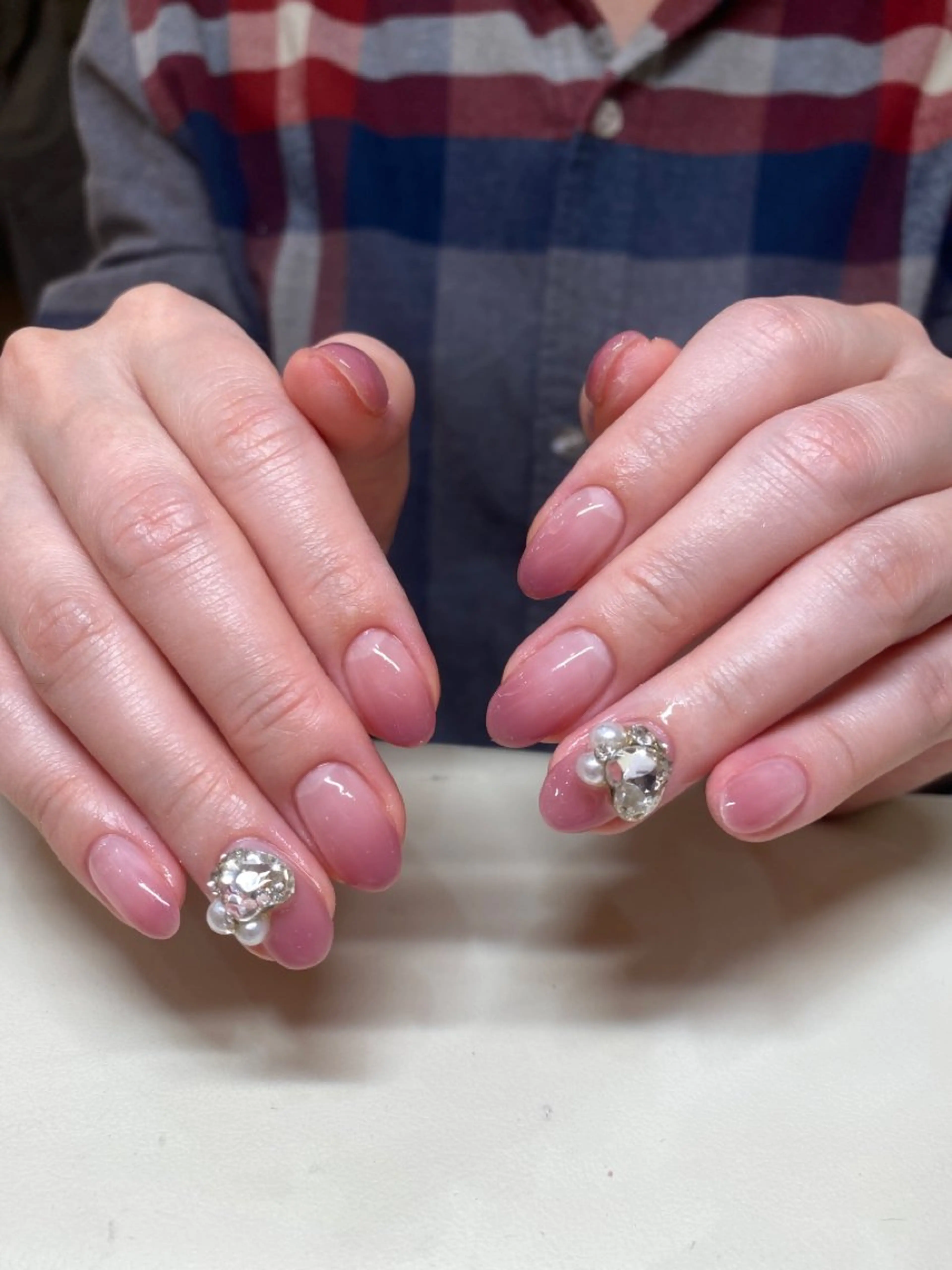 ネイル LEDアイラッシュ ∩_∩アオイのマツエク・マツパデザイン