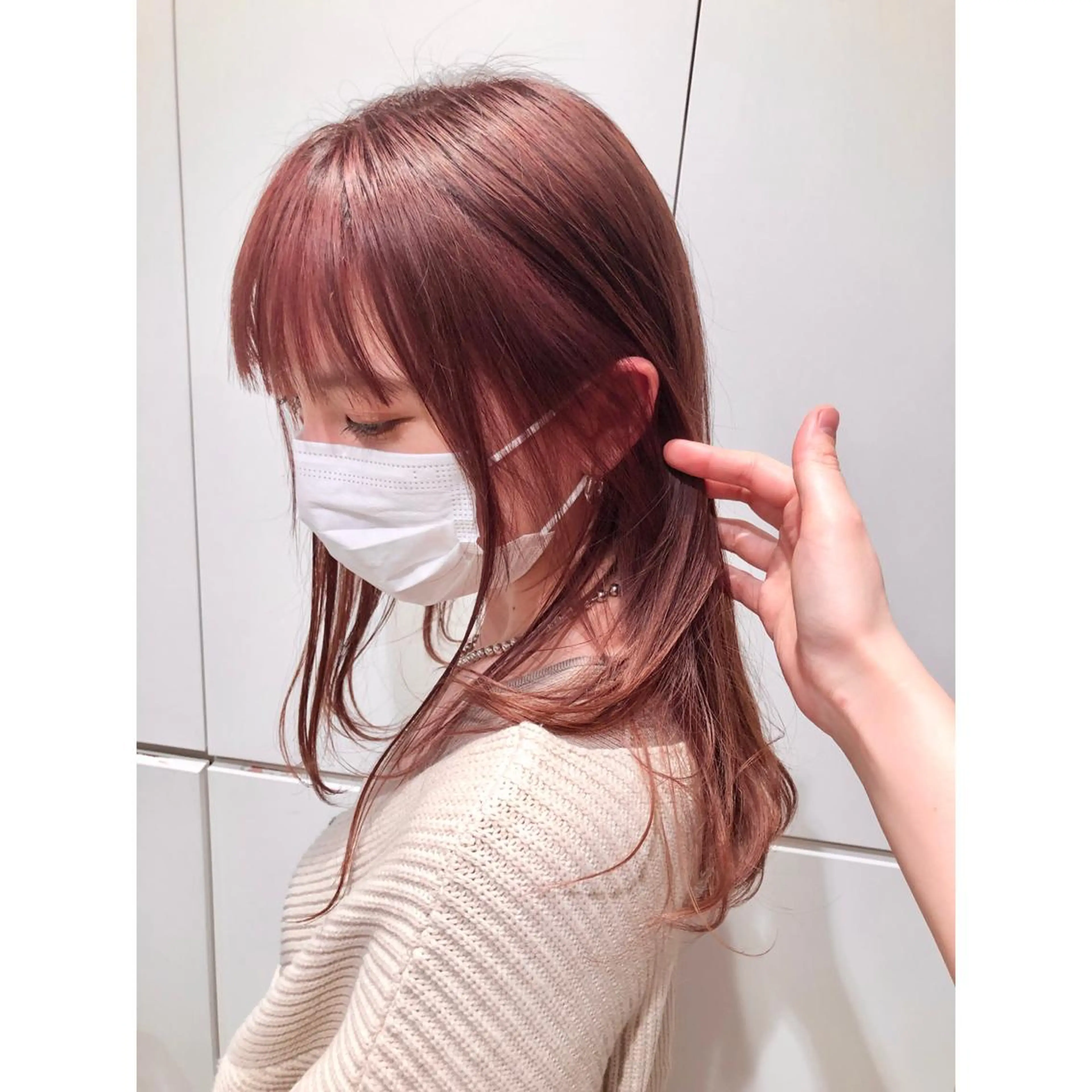 セミロング カラー ブリーチ ピンクカラー 推しカラー✨ オタク美容師ユウカのヘアスタイル