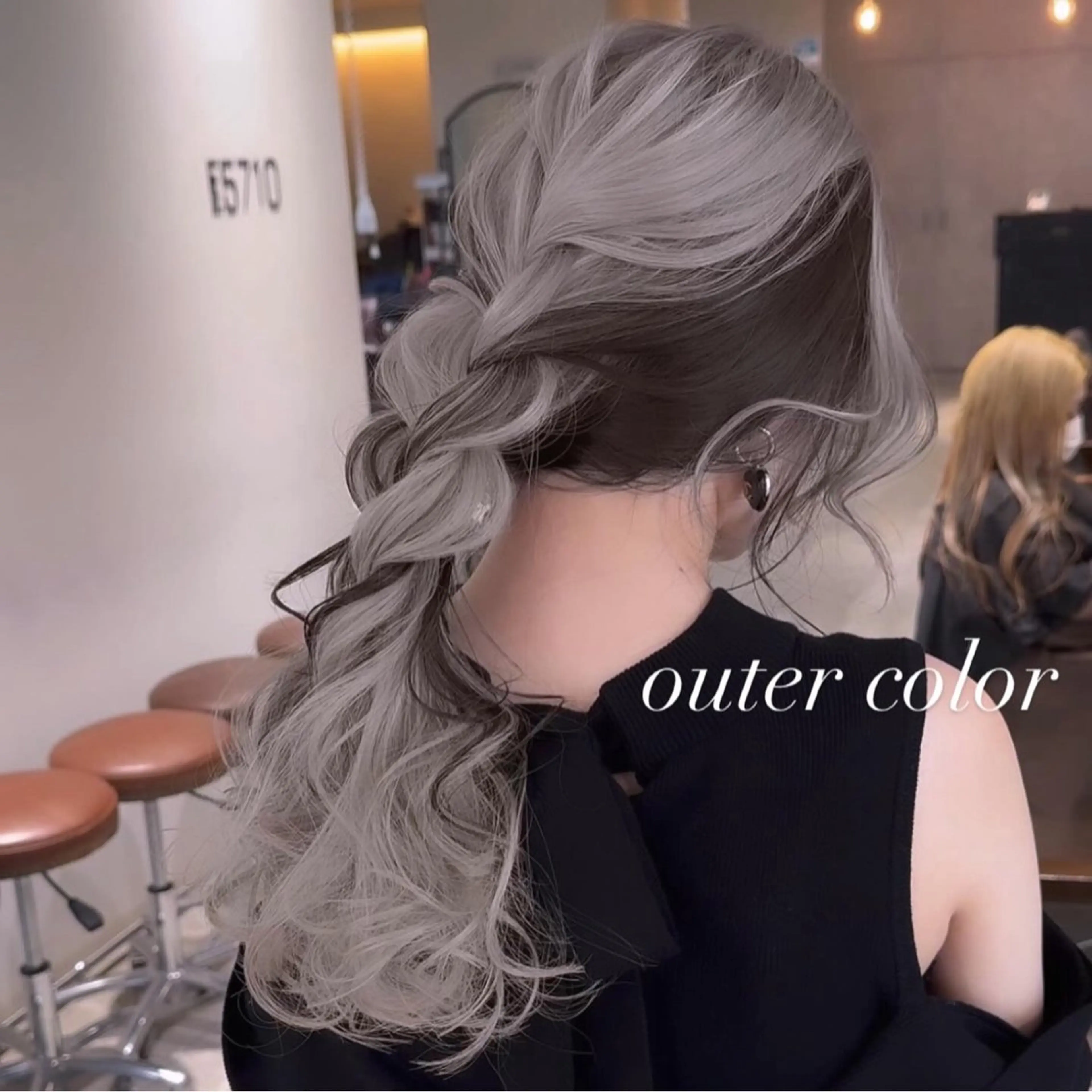 セミロング カラー カット ヘアカラー トリートメント ヘアセット 💜ハイトーン💛 マジカルかいちゃんのヘアスタイル