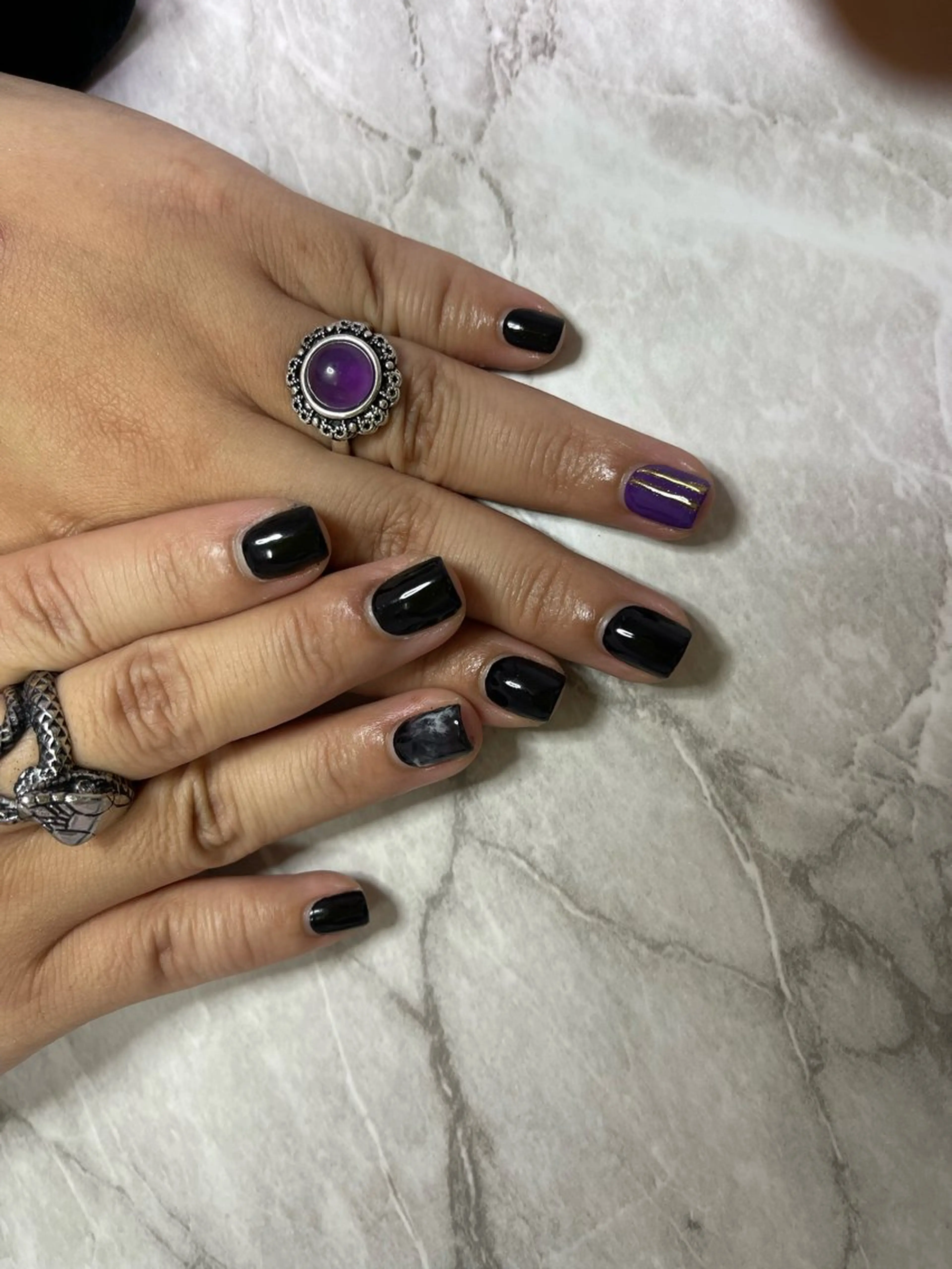 ネイル ワンカラーネイル RUARI RISAのネイルデザイン