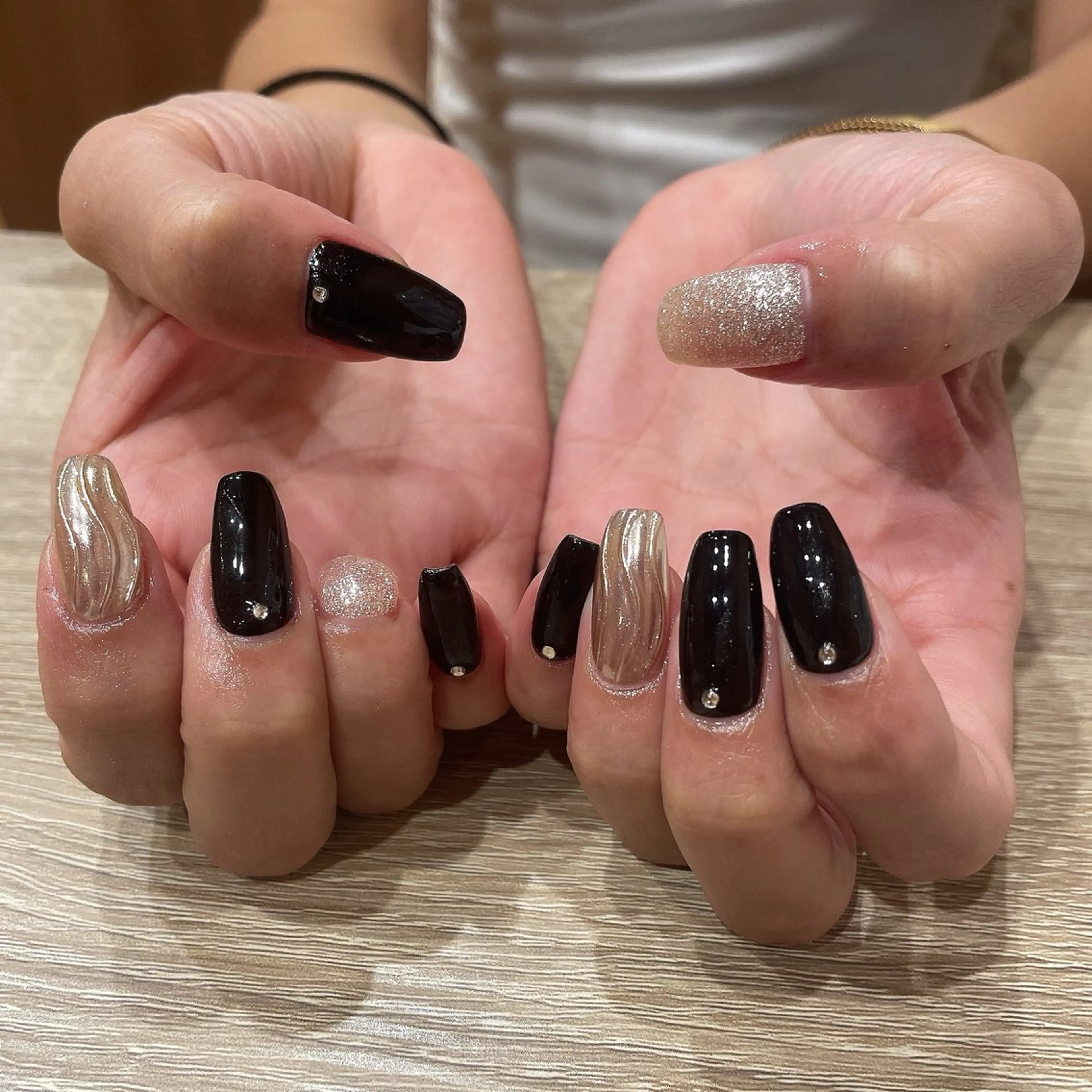 ネイル ロングネイル 持ち込み liberté所属・liberté🫧 新小岩のネイルデザイン