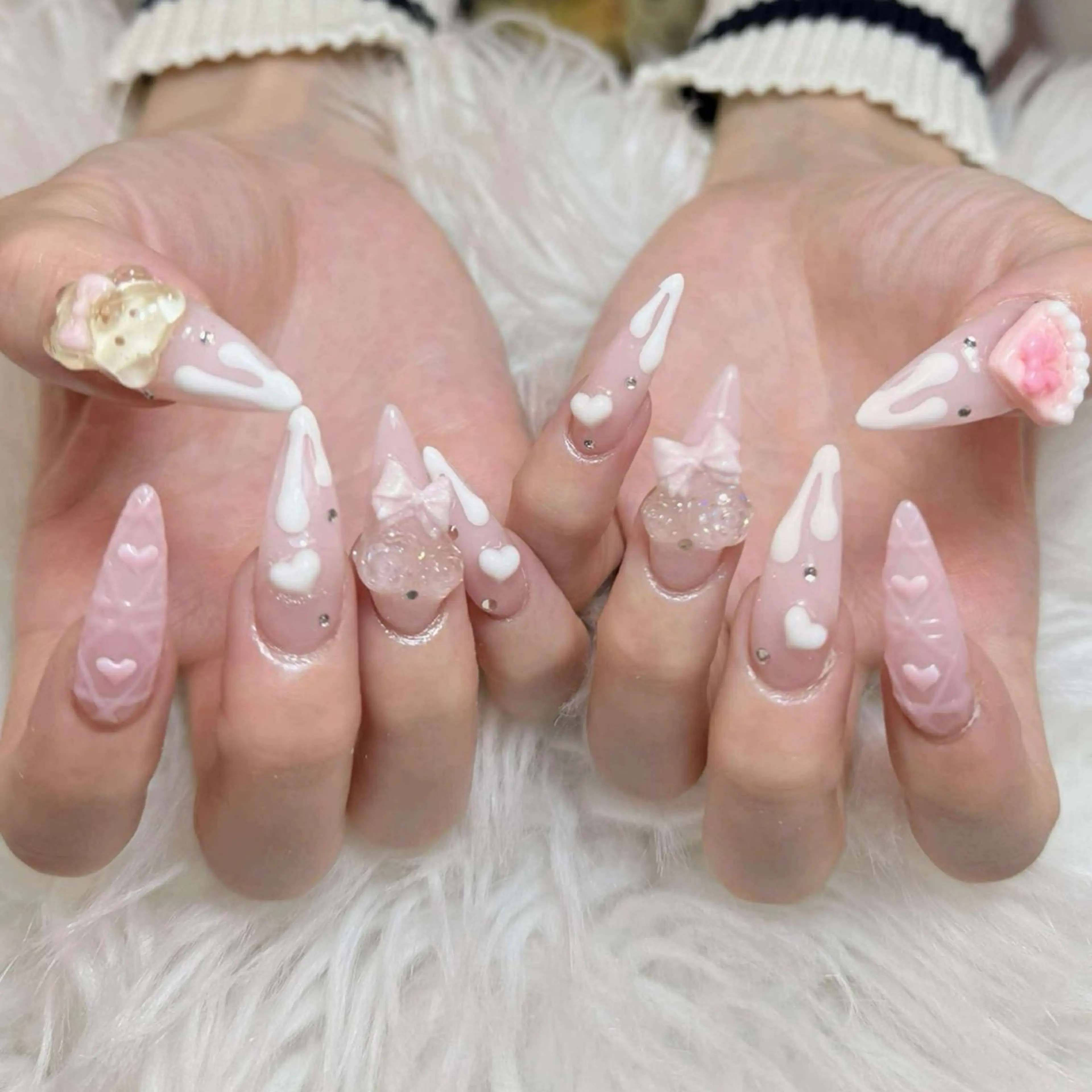 ネイル ハンドネイル ミン ゴテゴテネイルのネイルデザイン