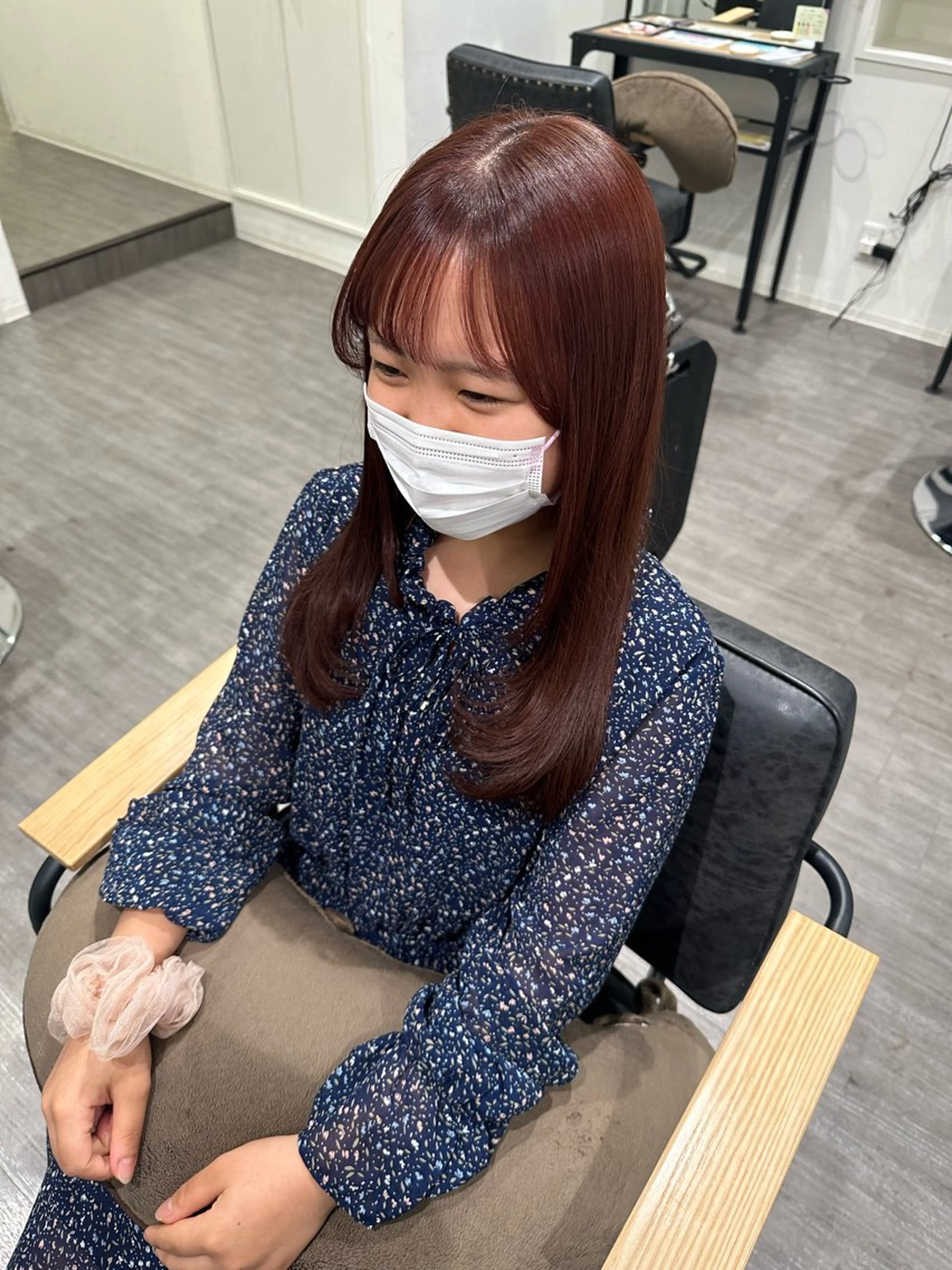 セミロング カラー ブラウンカラー ピンクカラー ピンクブラウン 顔まわりレイヤー レイヤーカット カット ヘアカラー トリートメント 艶髪レイヤー上田 紗也🇰🇷💗のヘアスタイル