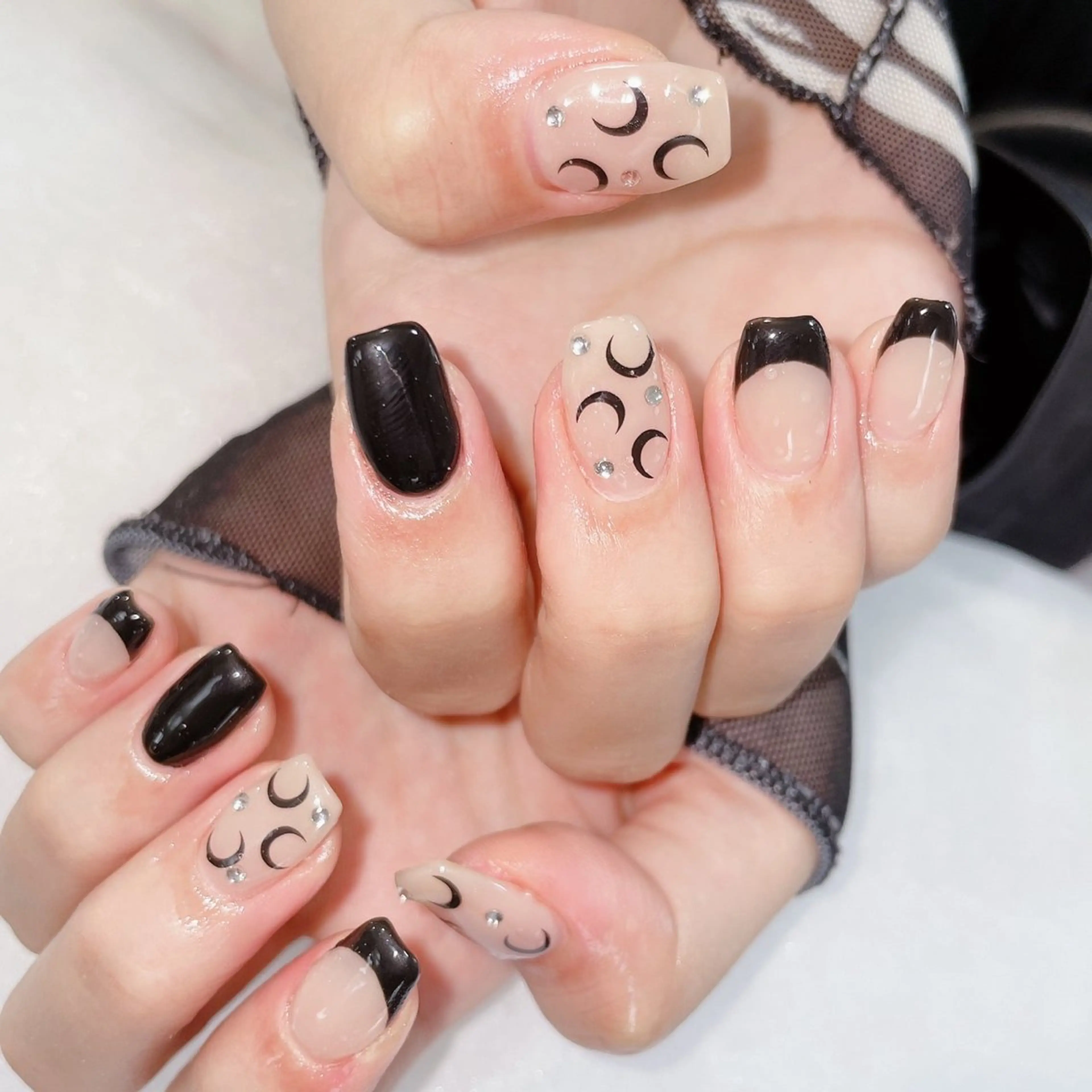 ミディアム ハンドネイル ハンドケア 💜MIYA nail川崎店のネイルデザイン