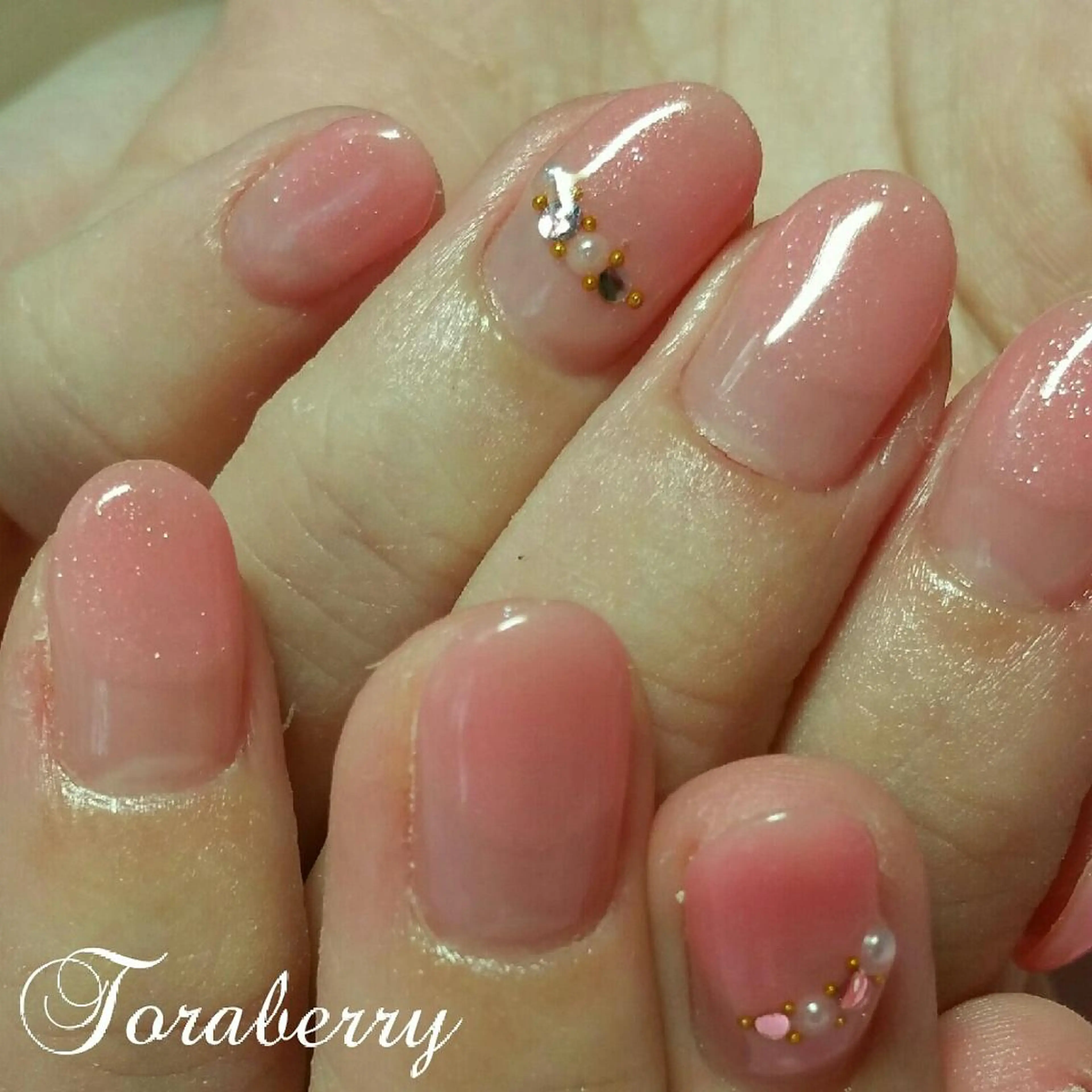 ネイル フレンチネイル ハンドネイル ネイリスト なつみのネイルデザイン