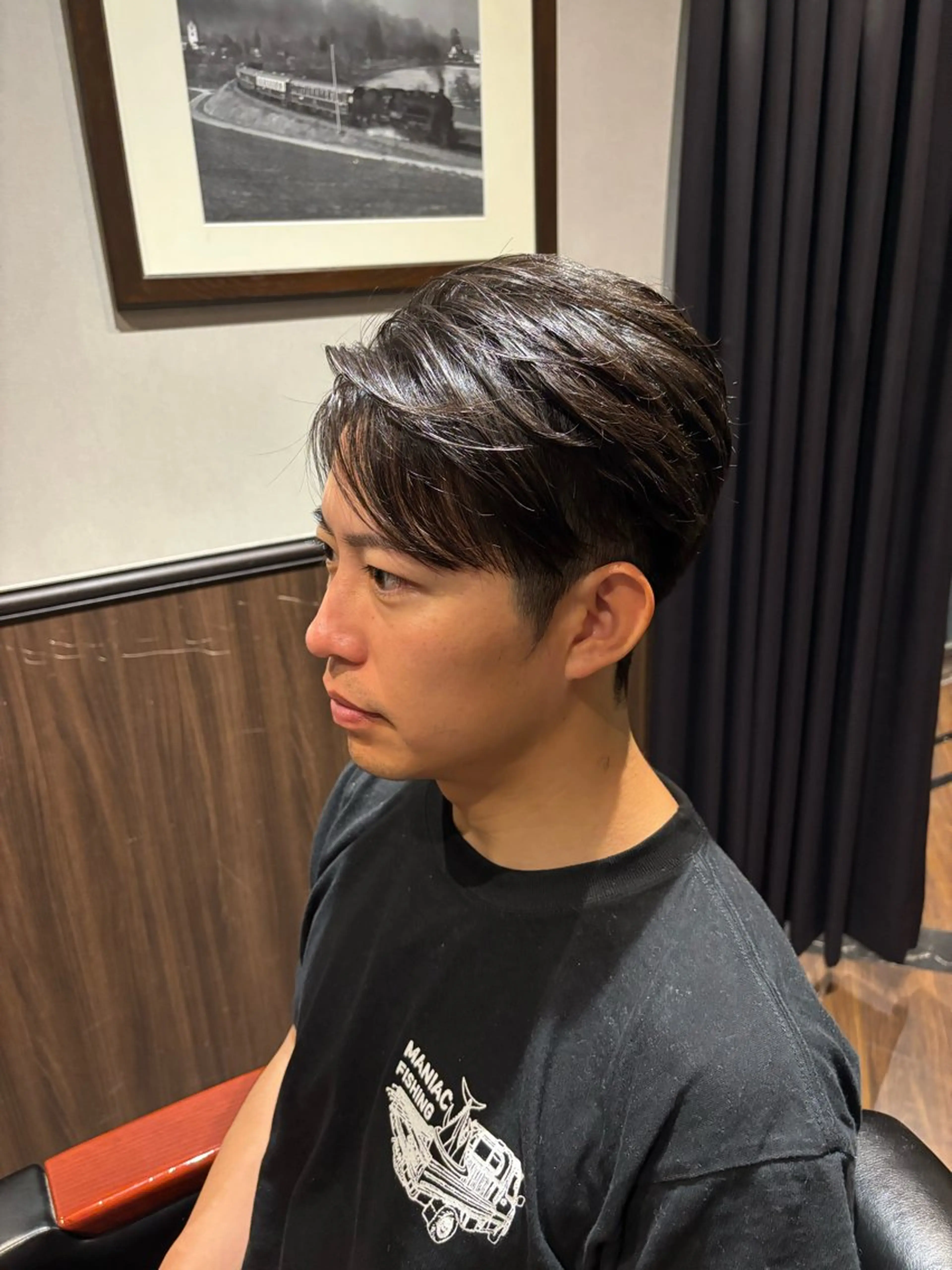 ミディアム LAVIE NEW STANDARD BARBER 秋葉原店所属・かみがひら なぎさのヘアスタイル