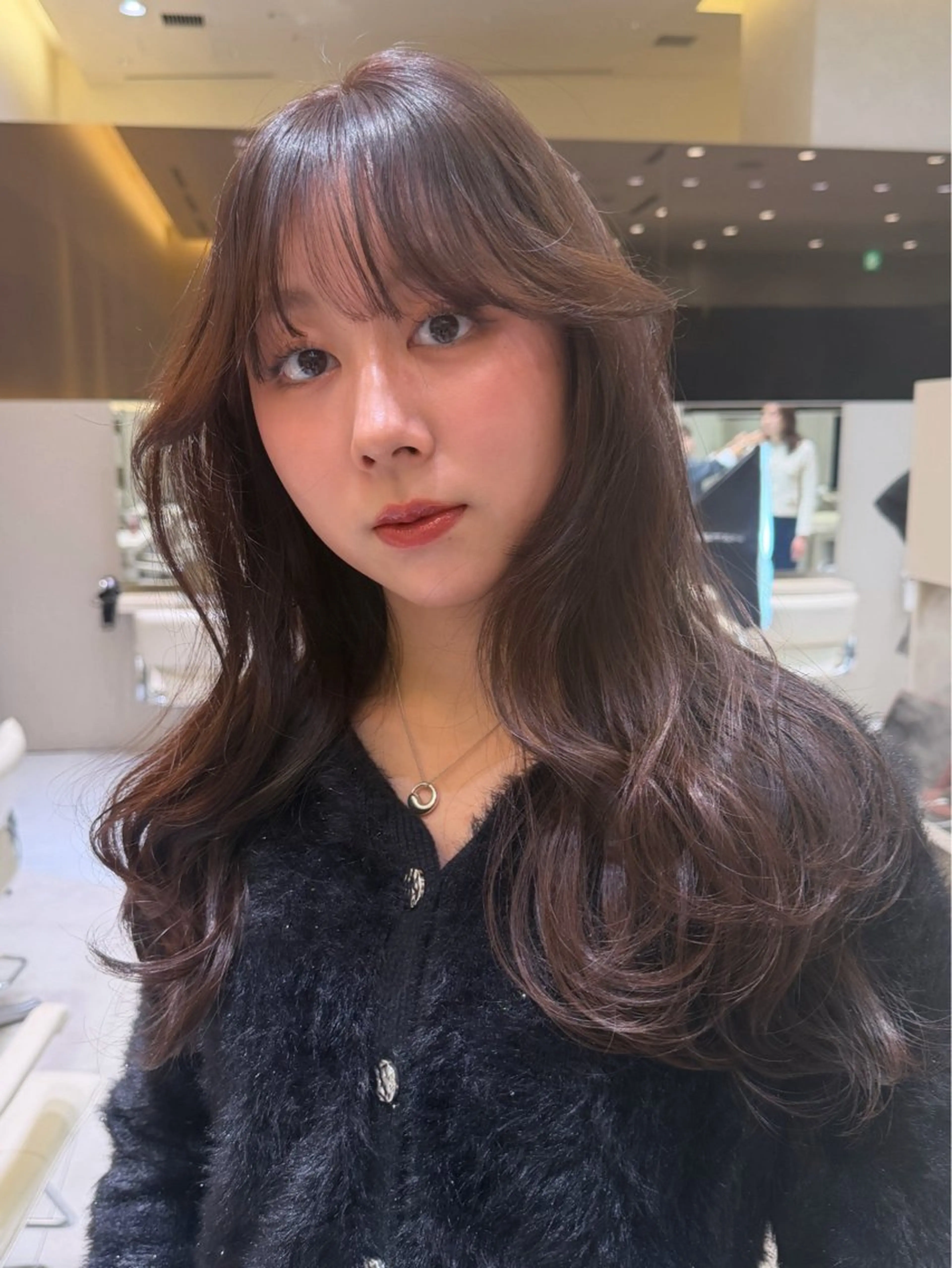 セミロング カラー ヘアアレンジ 兵頭 稀星のヘアスタイル