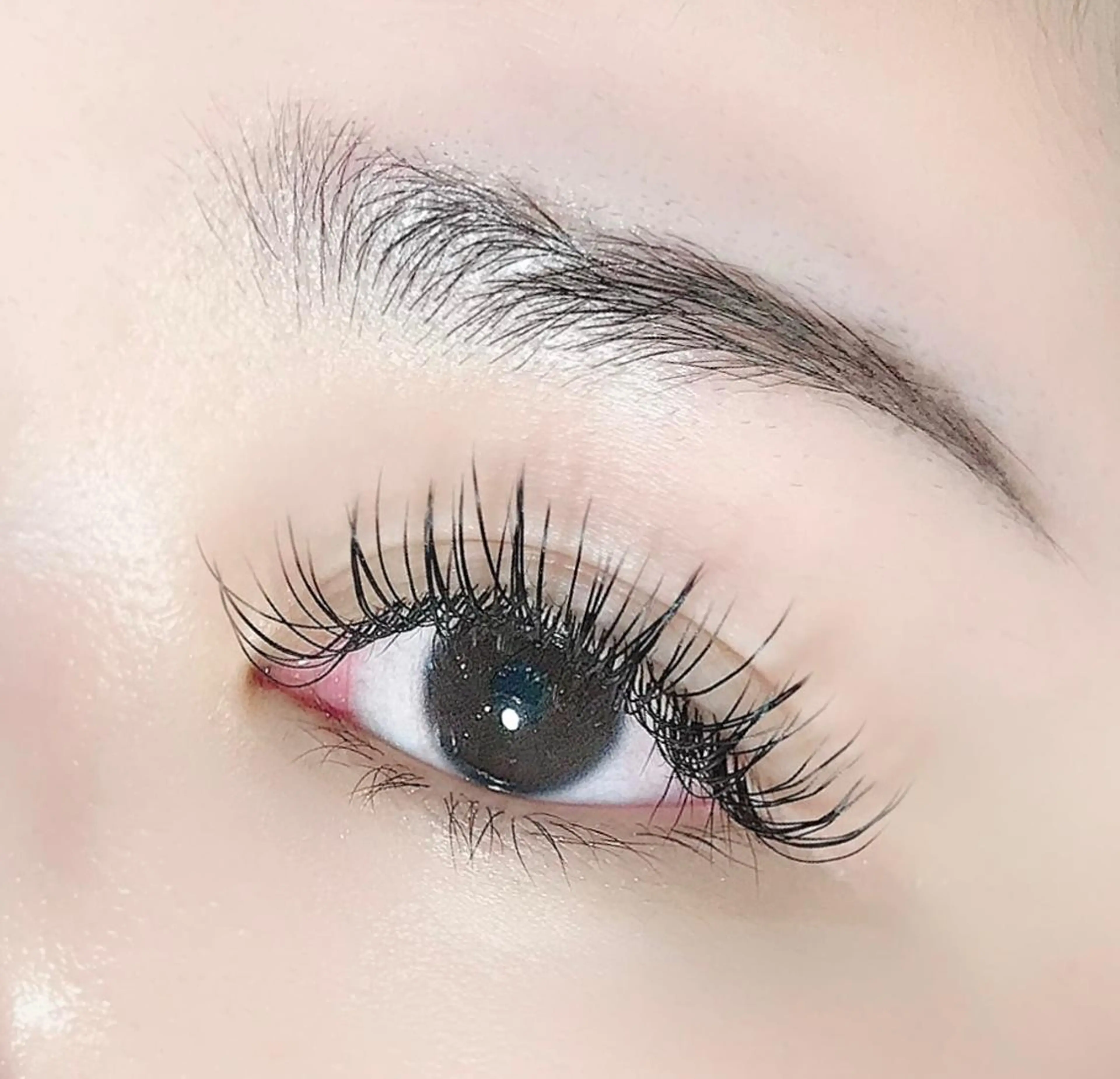 ロング メンズ キッズ マツエク・マツパ アイブロウ フラットラッシュ ロング apopi's所属・真夜中のまつ毛 APOPI'Sのマツエク・マツパデザイン