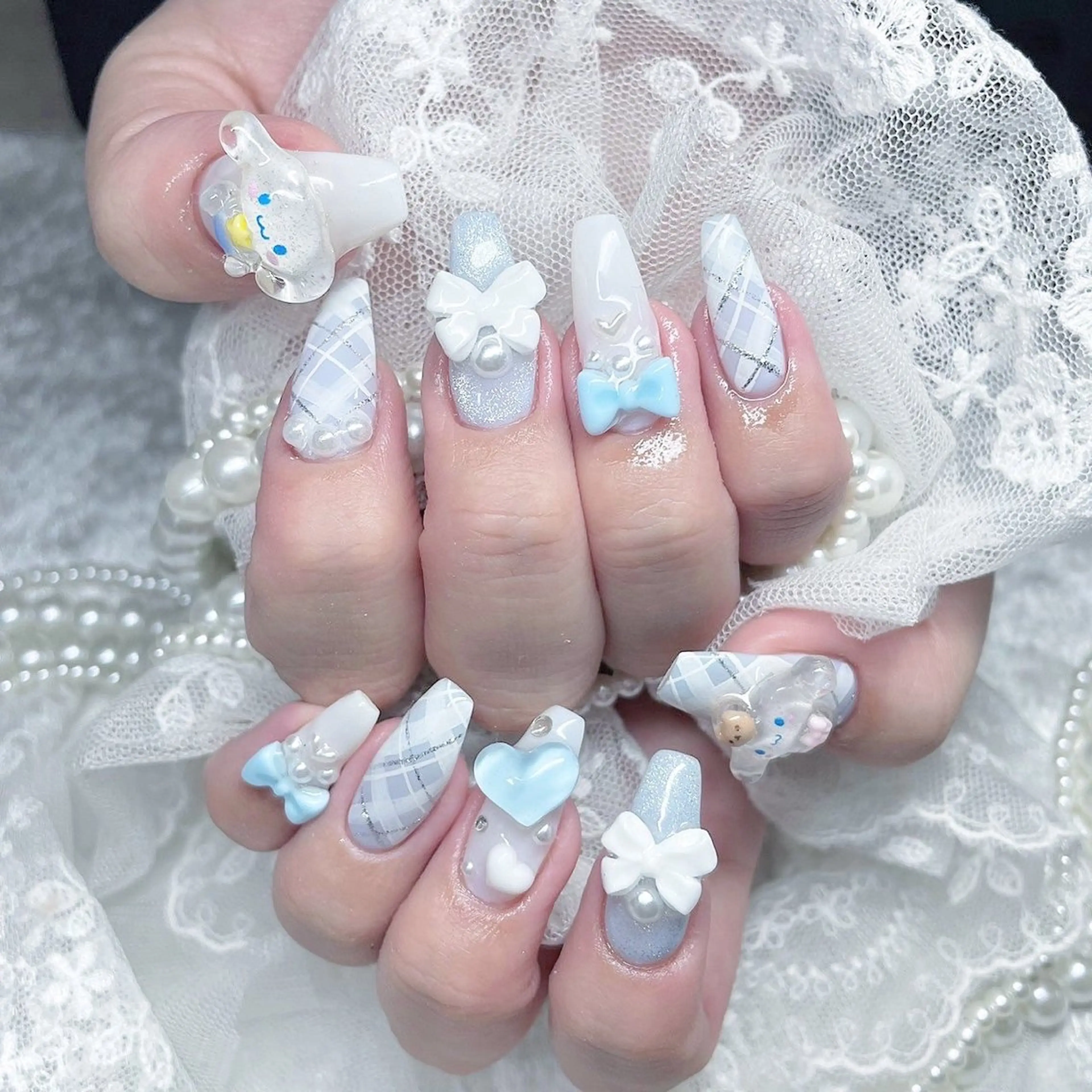 ネイル アートネイル 長さ出し フットネイル 韓国ネイル マグネットネイル ハンドネイル Minami 🍓のネイルデザイン