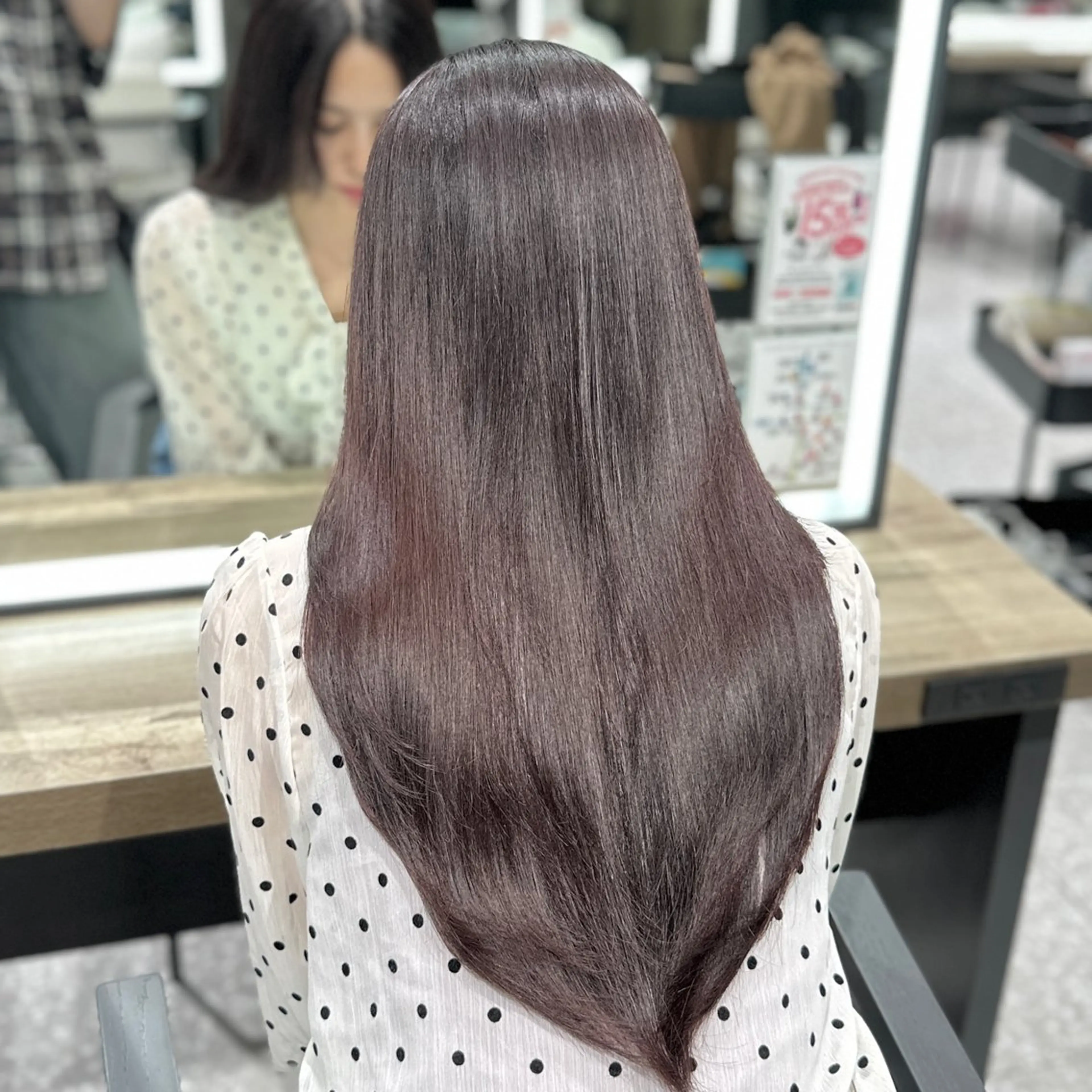 ロング カラー 透明感カラー グレージュ ラベンダーカラー ラベンダーグレージュ ラベンダーグレー Savoir GRANMASH【サヴォア　グランマッシュ】所属・ショート/レイヤー/ 透明感/グレージュのヘアスタイル