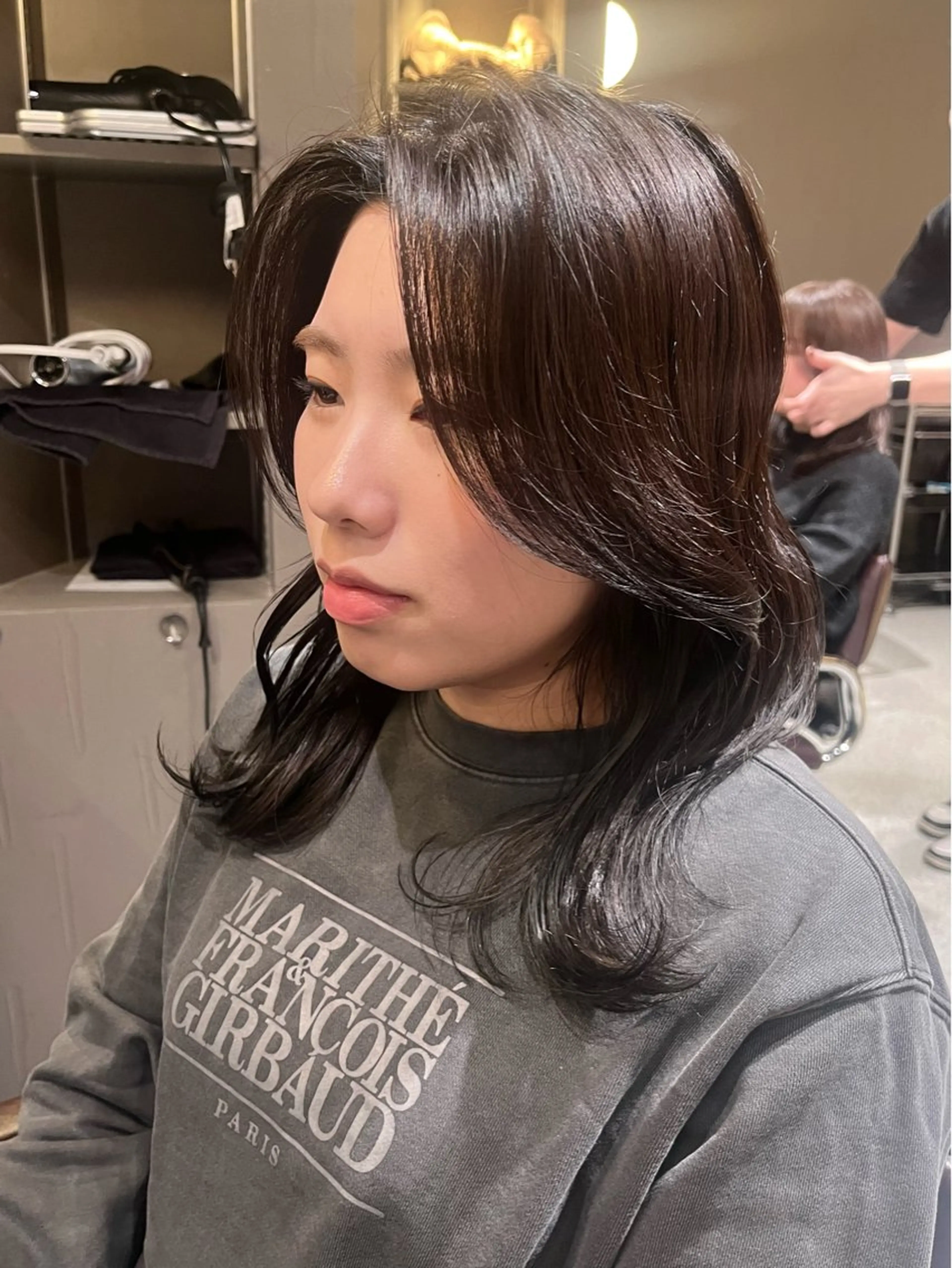 セミロング col sapporo所属・あざと可愛い💓 盛れる顔まわり/uiのヘアスタイル