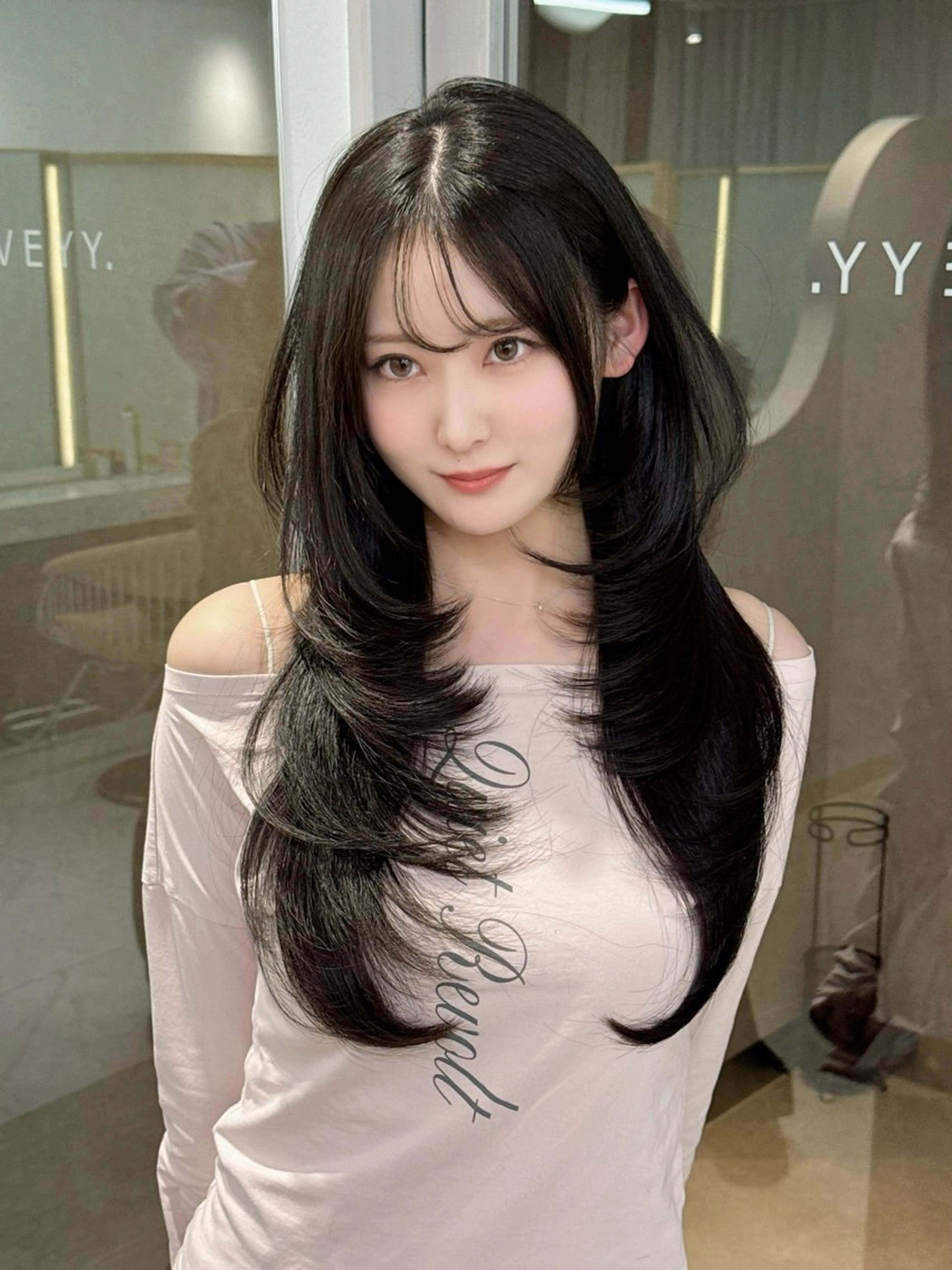 ロング カット ヘアカラー トリートメント MOE 🐱のヘアスタイル