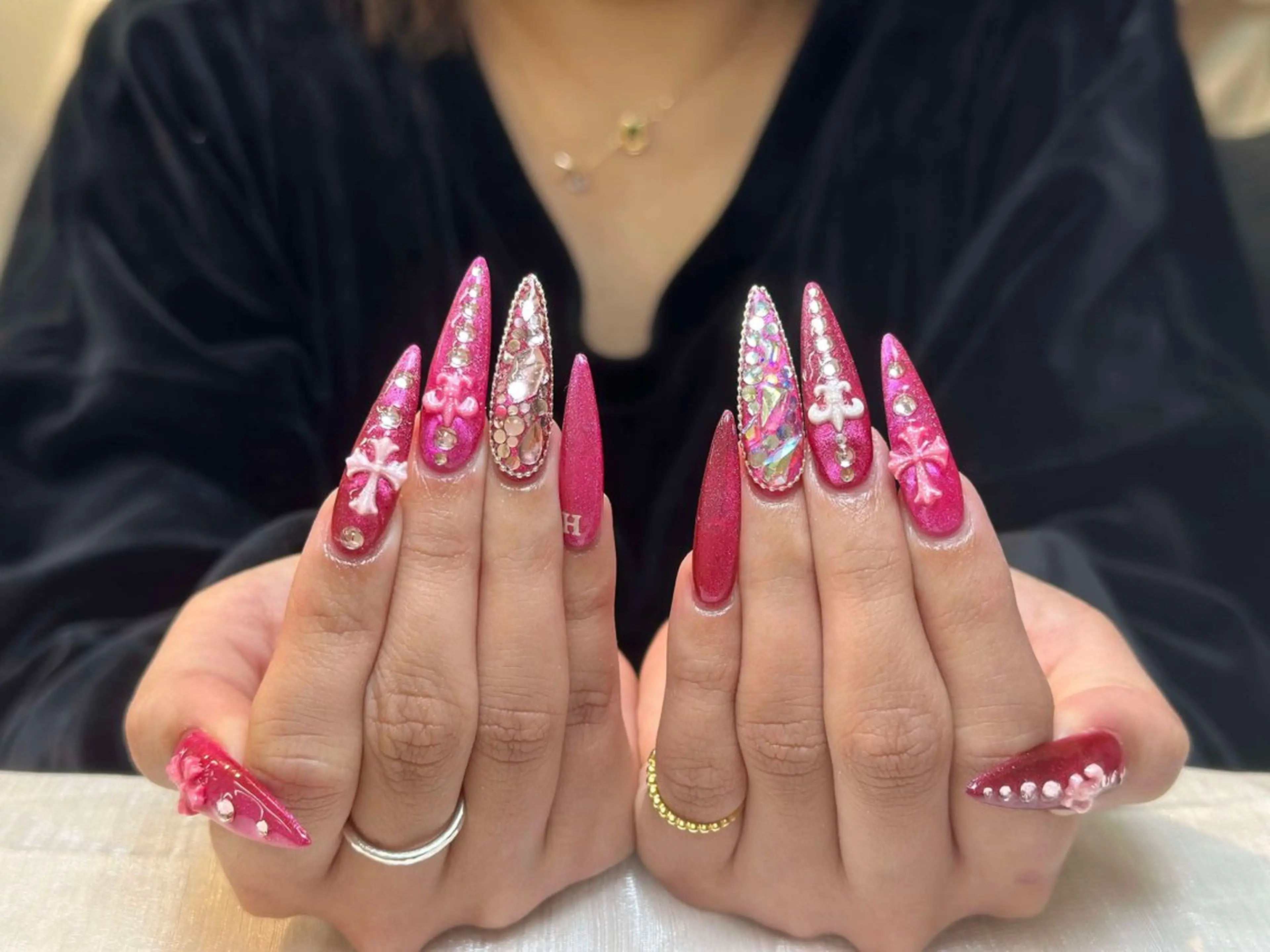 ネイル グラデーション キラキラネイル ワンカラーネイル 冬ネイル Jenn Nail Salonのネイルデザイン
