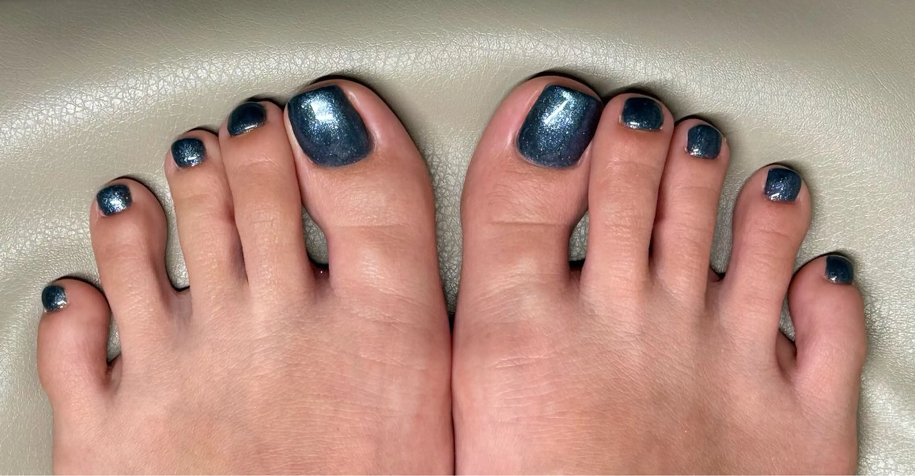 ネイル フットネイル ワンカラーネイル salone Regina 【サローネ　レジーナ】所属・Regina Marinaのネイルデザイン