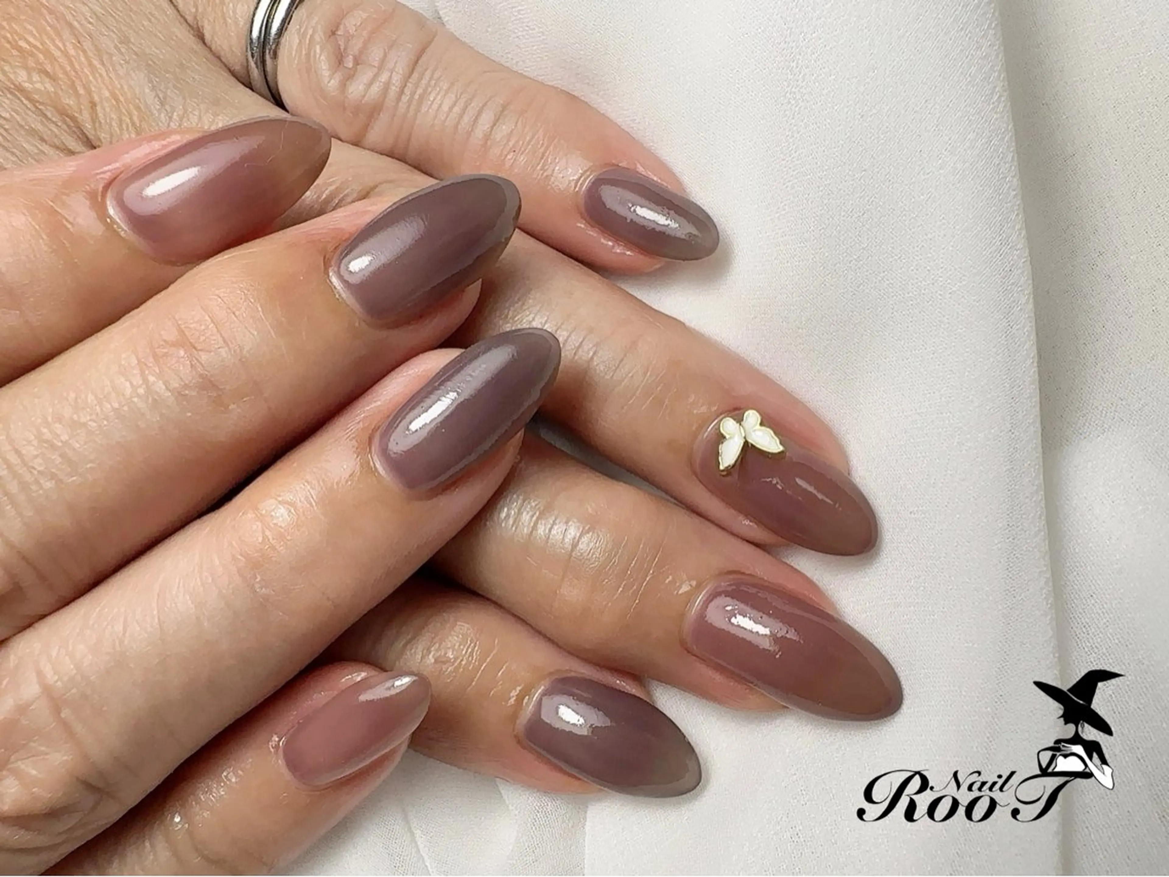 ネイル ハンドネイル RooT Nailのネイルデザイン