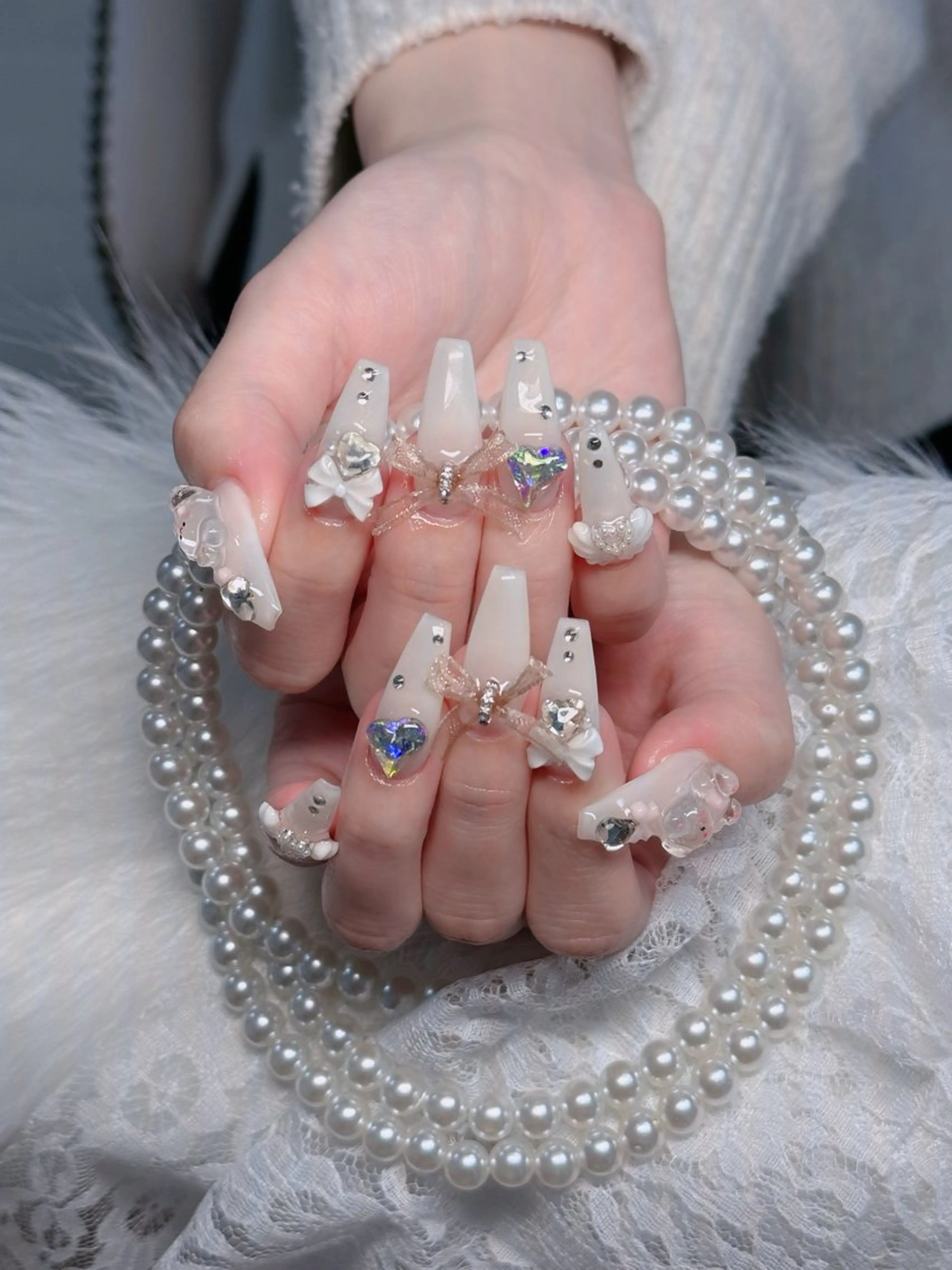 ネイル フレンチネイル ジェルネイル ガラスフレンチ ハロウィン ハート ハンドネイル H.baby Nail Salonのネイルデザイン