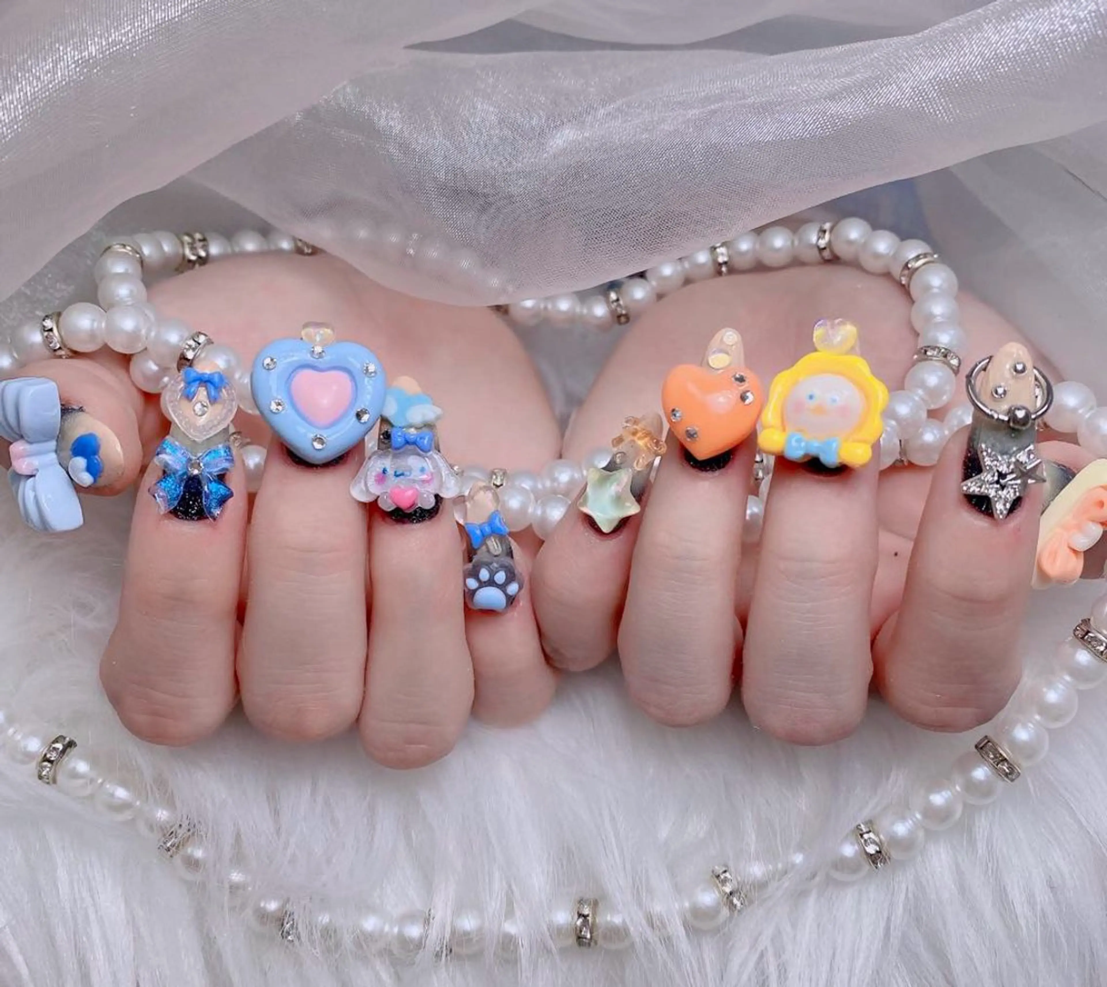 ネイル 成人式 ジェルネイル ロングネイル マグネットネイル ミディアムネイル ハンドネイル MoMoA Nail ネイル長さ出し専門店のネイルデザイン