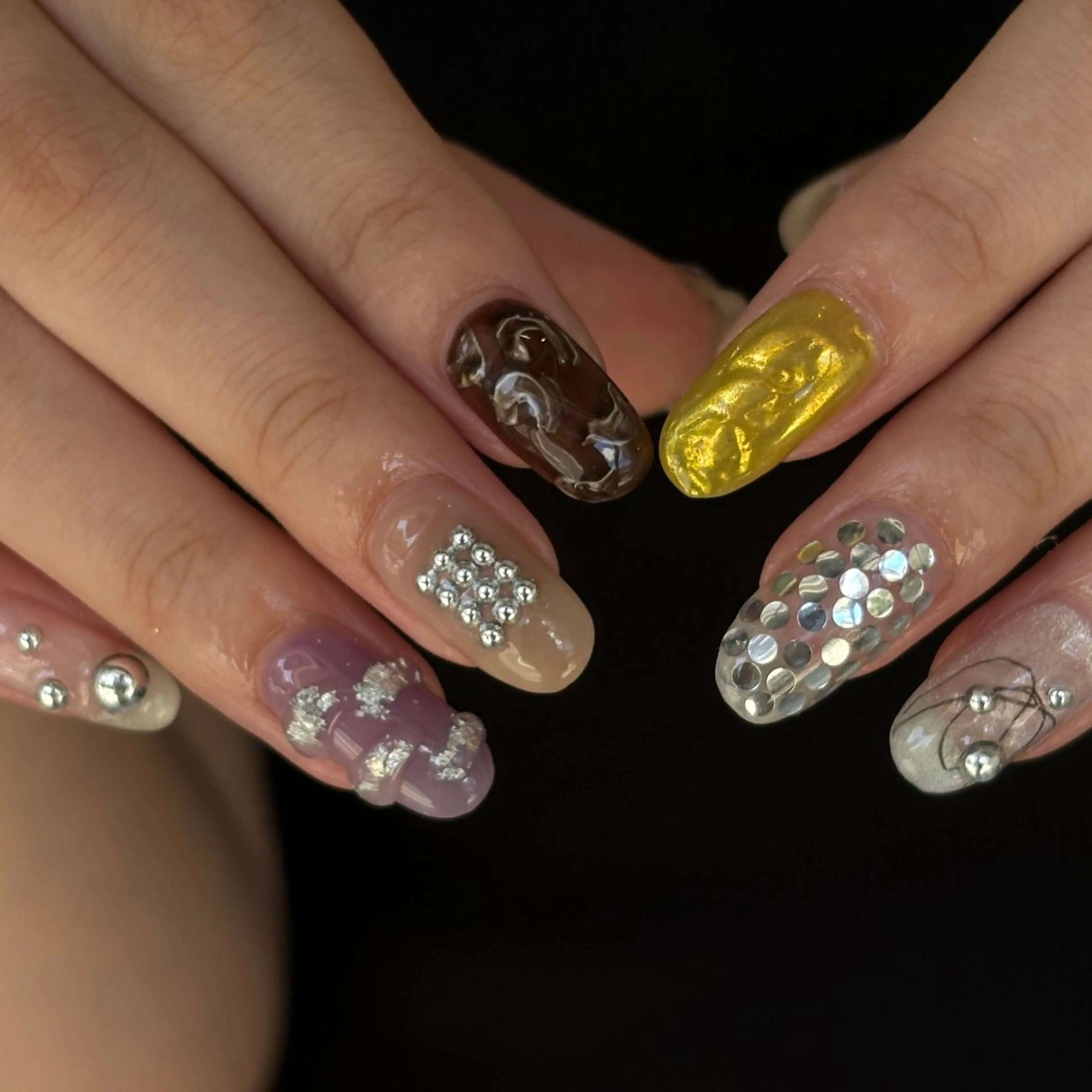 ネイル hinako /個性派ニュアンスのネイルデザイン