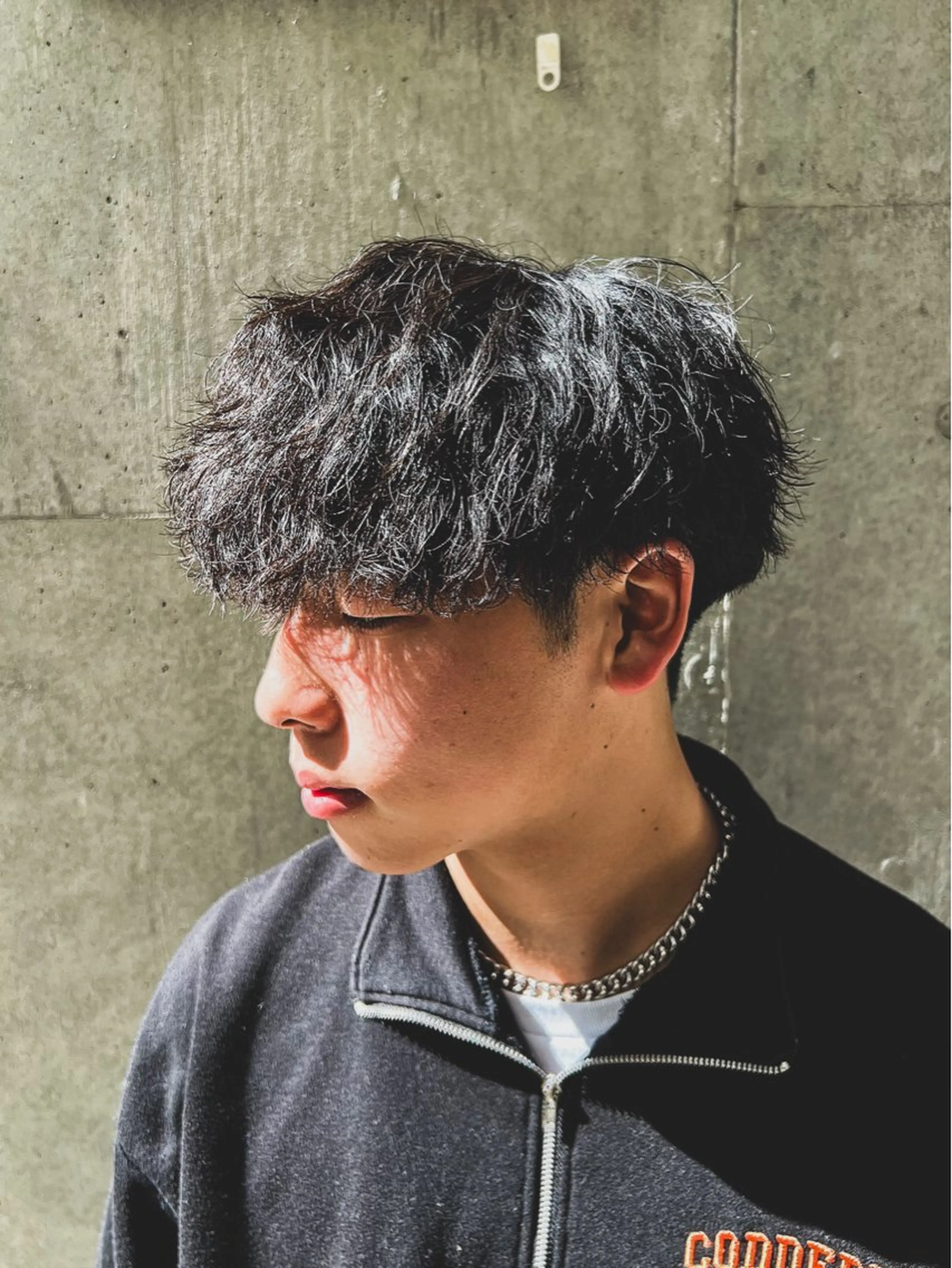 ショート パーマ メンズ 豊崎 佑輔のヘアスタイル