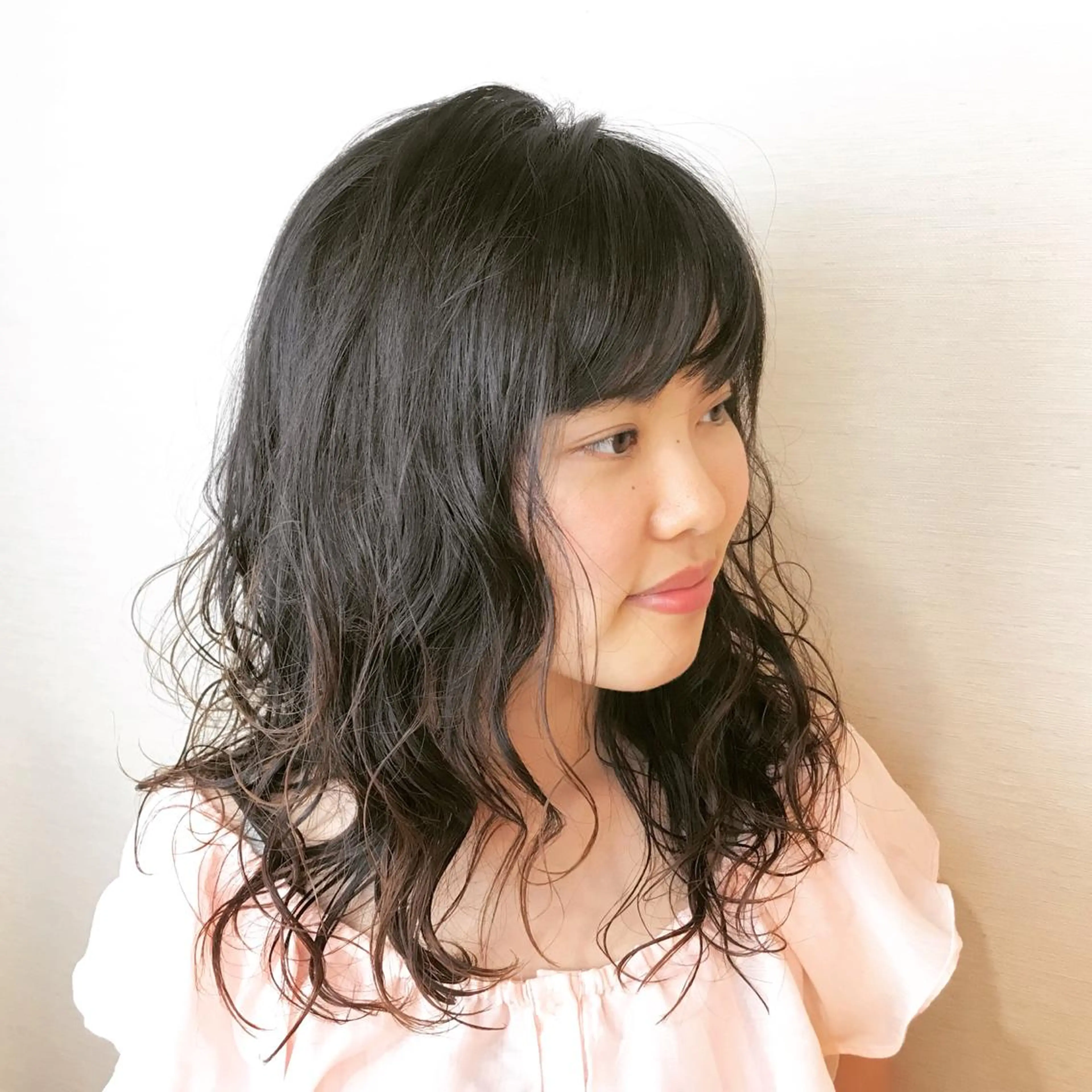 セミロング パーマ セミロングパーマ 韓国レイヤーカット/ ダブルカラーのヘアスタイル