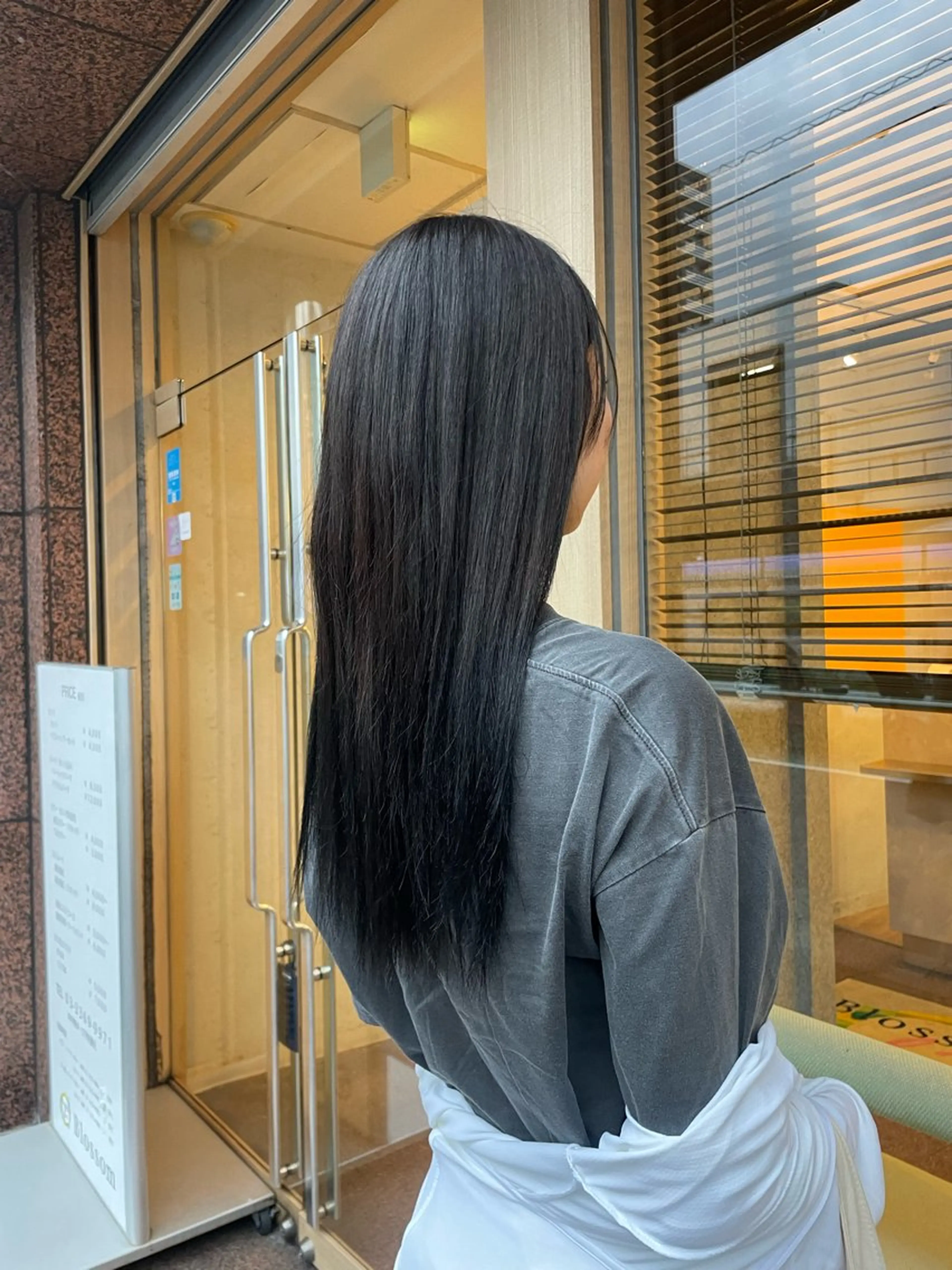 ロング カラー ブリーチ ダークグレー ダブルカラー ブリーチなしカラー 髪質改善/Bloss om🌷高橋沙衣のヘアスタイル